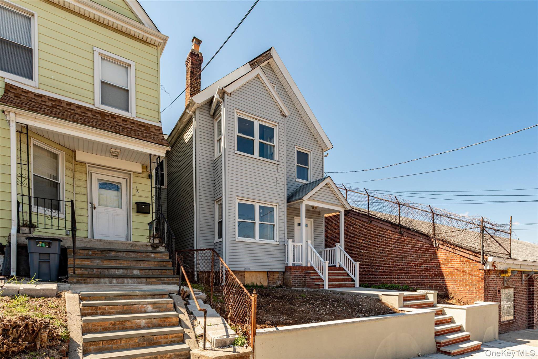 Casa com 4 Quartos à Venda em Staten Island - Nova Iorque - EUA - 2