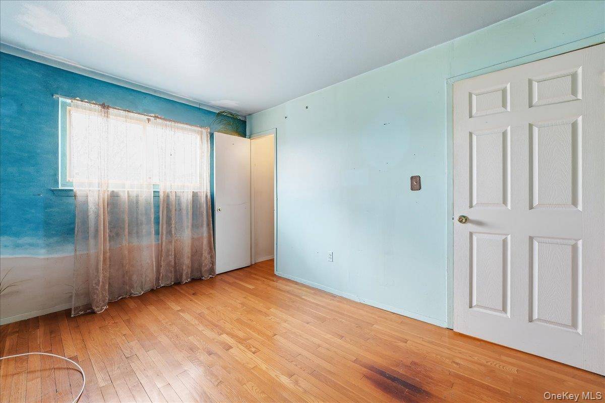Casa com 4 Quartos à Venda em Staten Island - Nova Iorque - EUA - 4