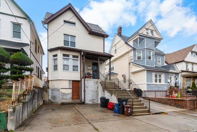 Casa com 4 Quartos à Venda em Staten Island - Nova Iorque - EUA - 2