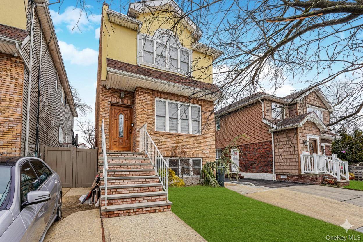 Casa com 4 Quartos à Venda em Staten Island - Nova Iorque - EUA - 2