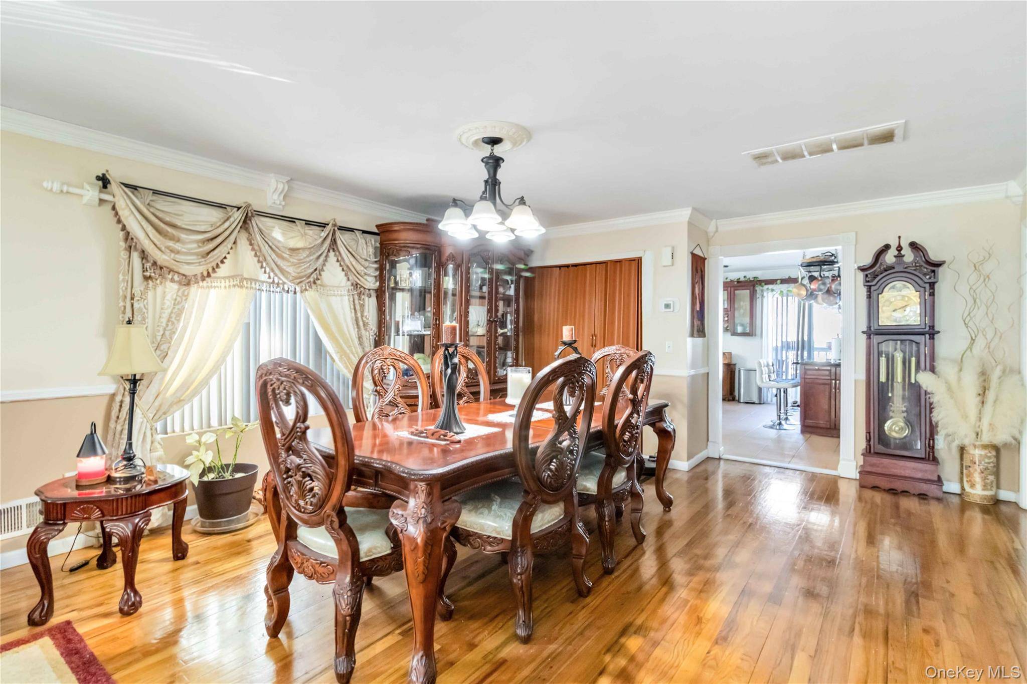 Casa com 4 Quartos à Venda em Staten Island - Nova Iorque - EUA - 4
