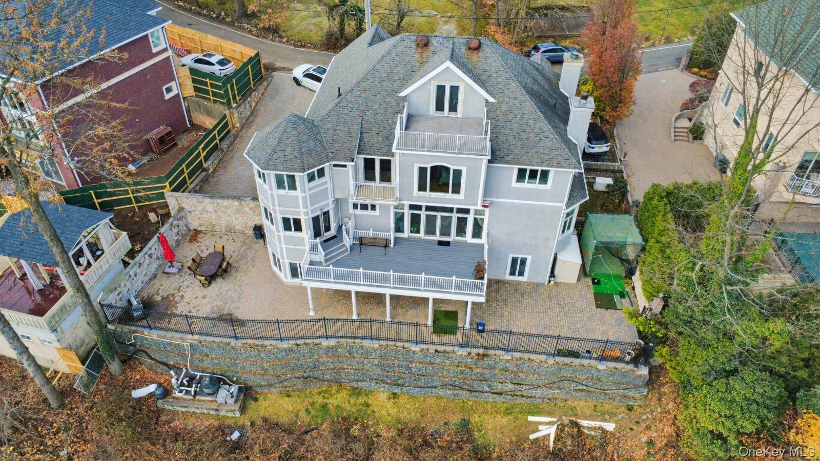 Casa com 4 Quartos à Venda em Staten Island - Nova Iorque - EUA - 3