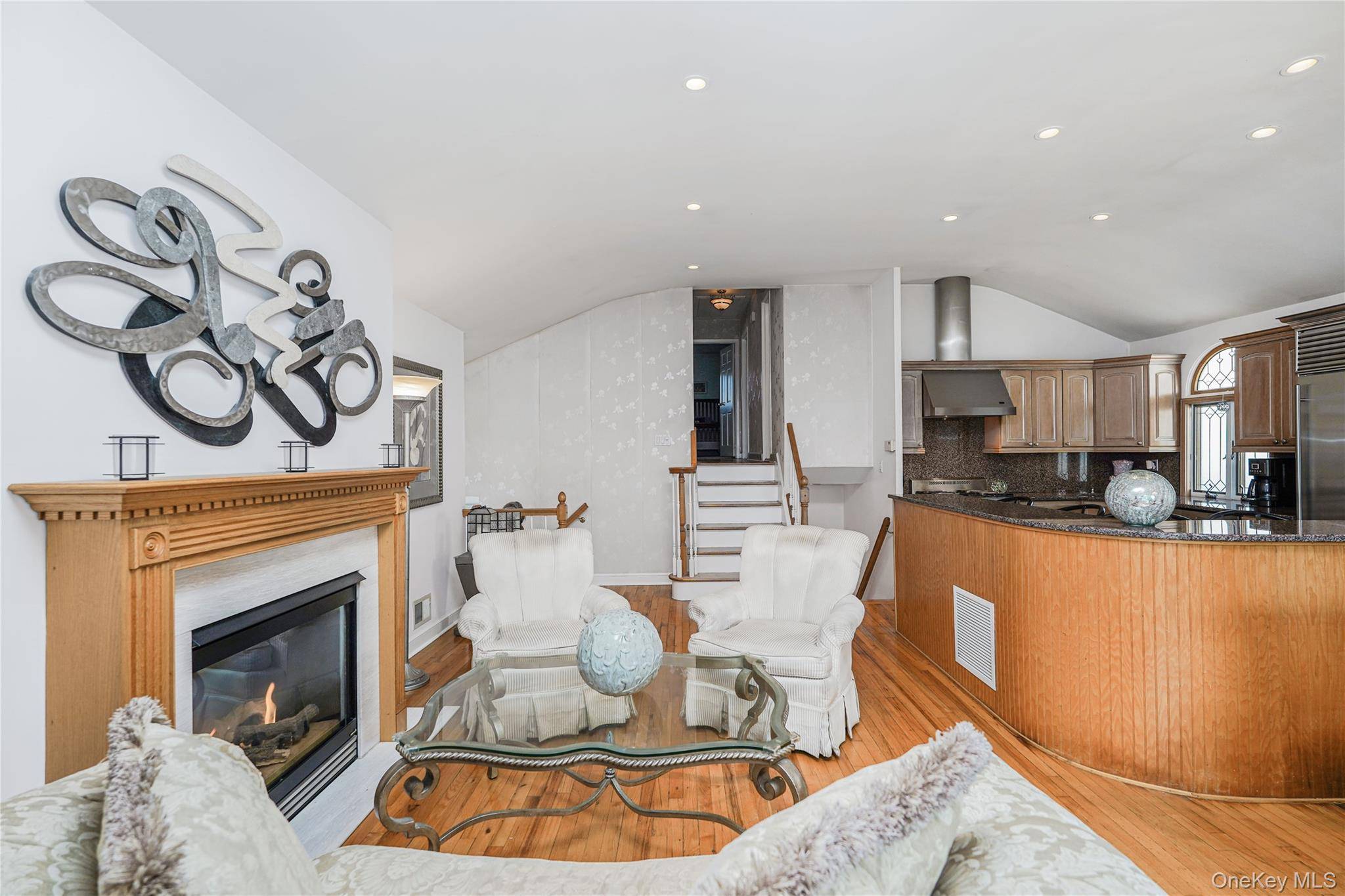 Casa com 4 Quartos à Venda em Staten Island - Nova Iorque - EUA - 8