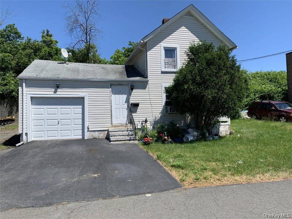 Casa com 4 Quartos à Venda em Suffern - Nova Iorque - EUA - 1