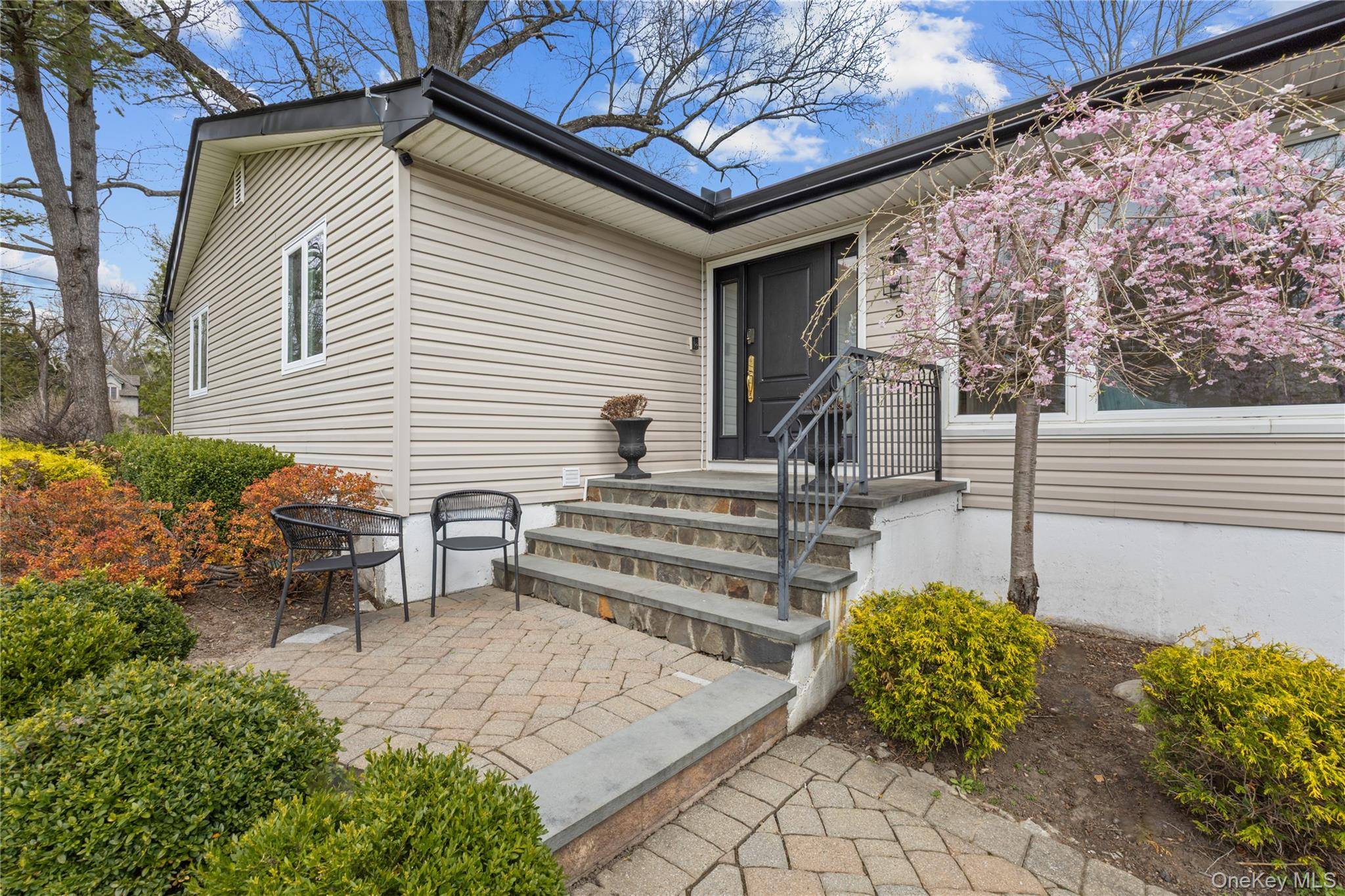 Casa com 4 Quartos à Venda em Suffern - Nova Iorque - EUA - 6