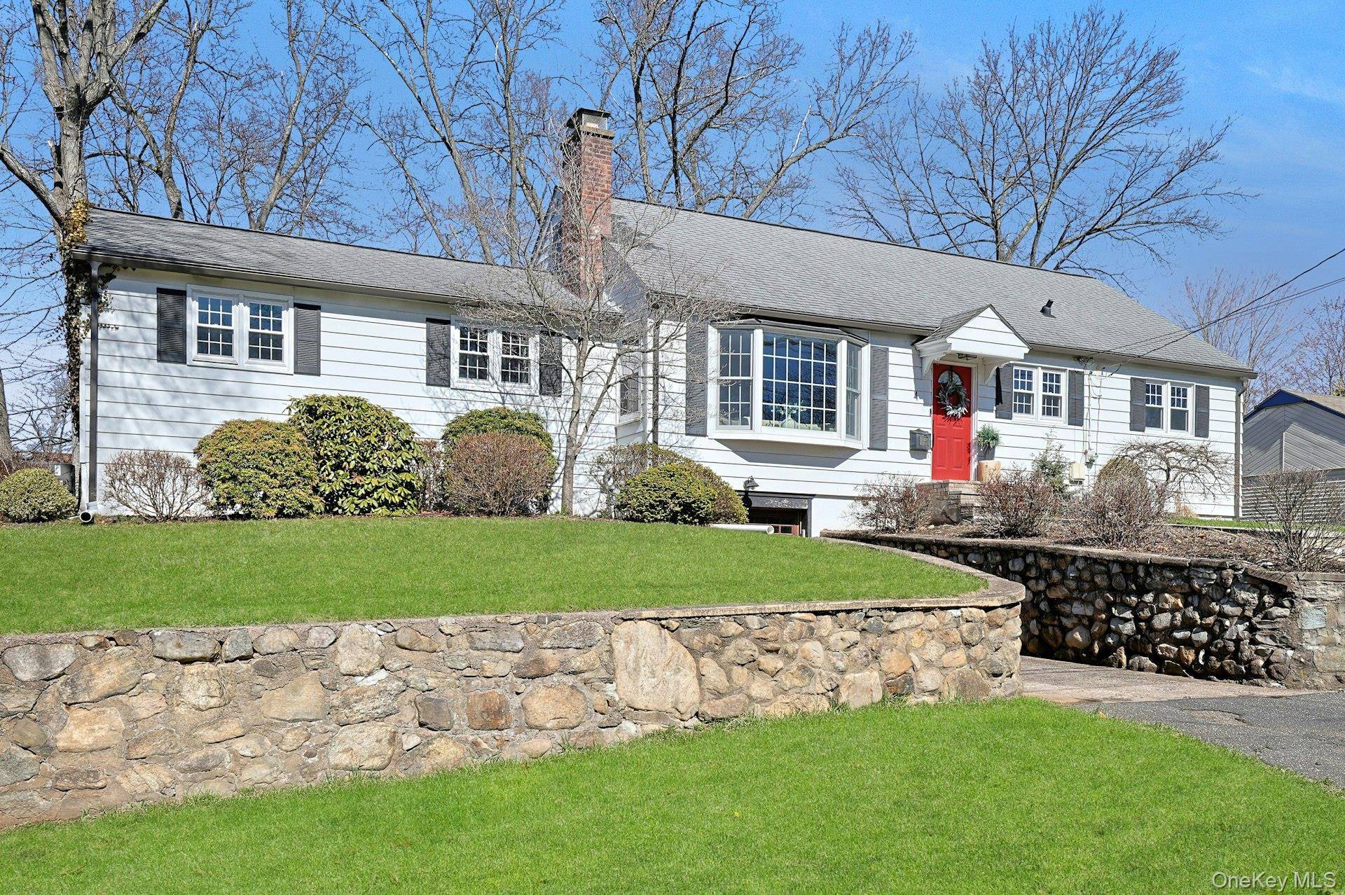 Casa com 4 Quartos à Venda em Suffern - Nova Iorque - EUA - 2