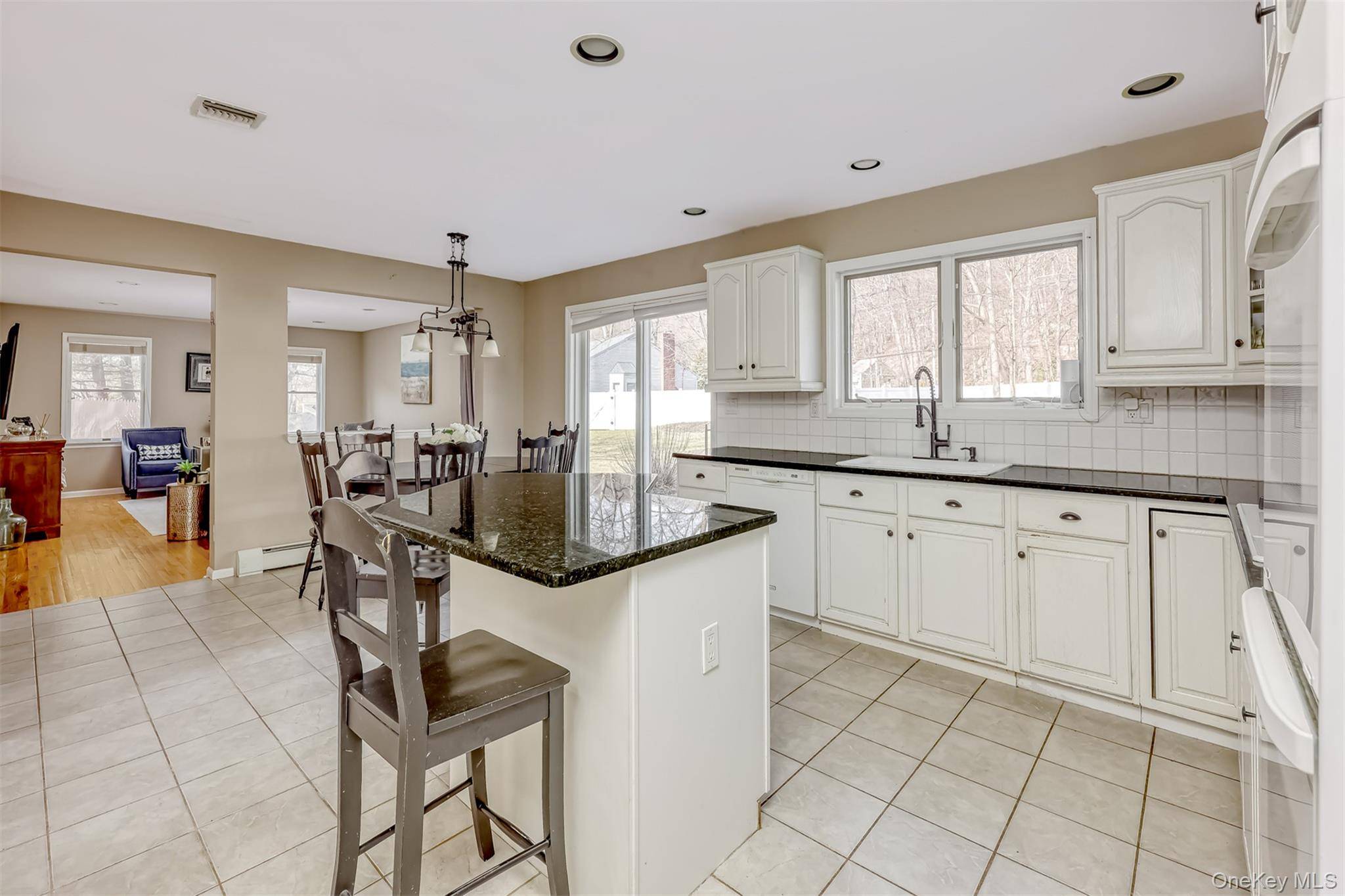 4 Bedroom Home for Sale in Suffern - New York - USA - 7