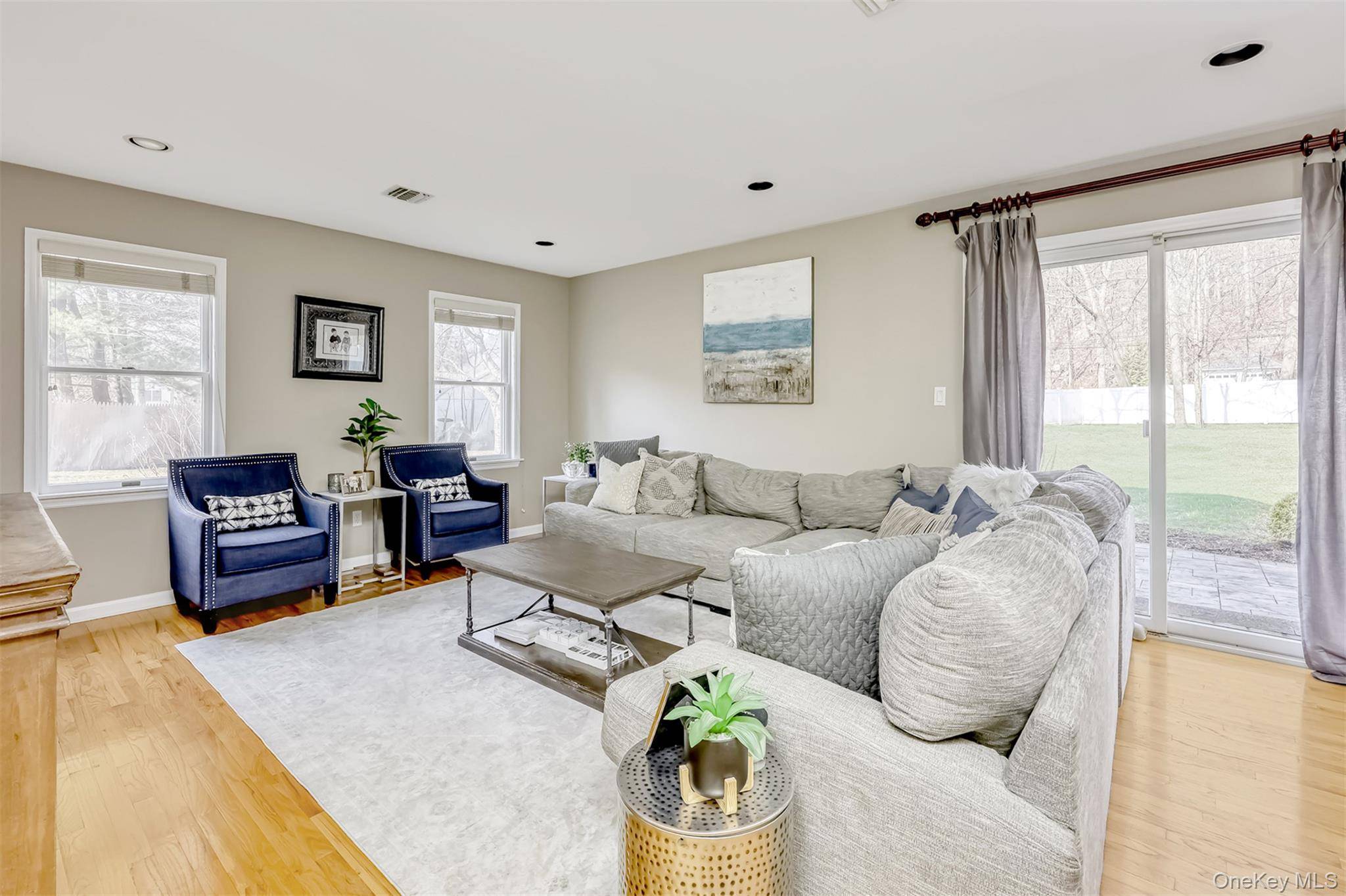 4 Bedroom Home for Sale in Suffern - New York - USA - 8