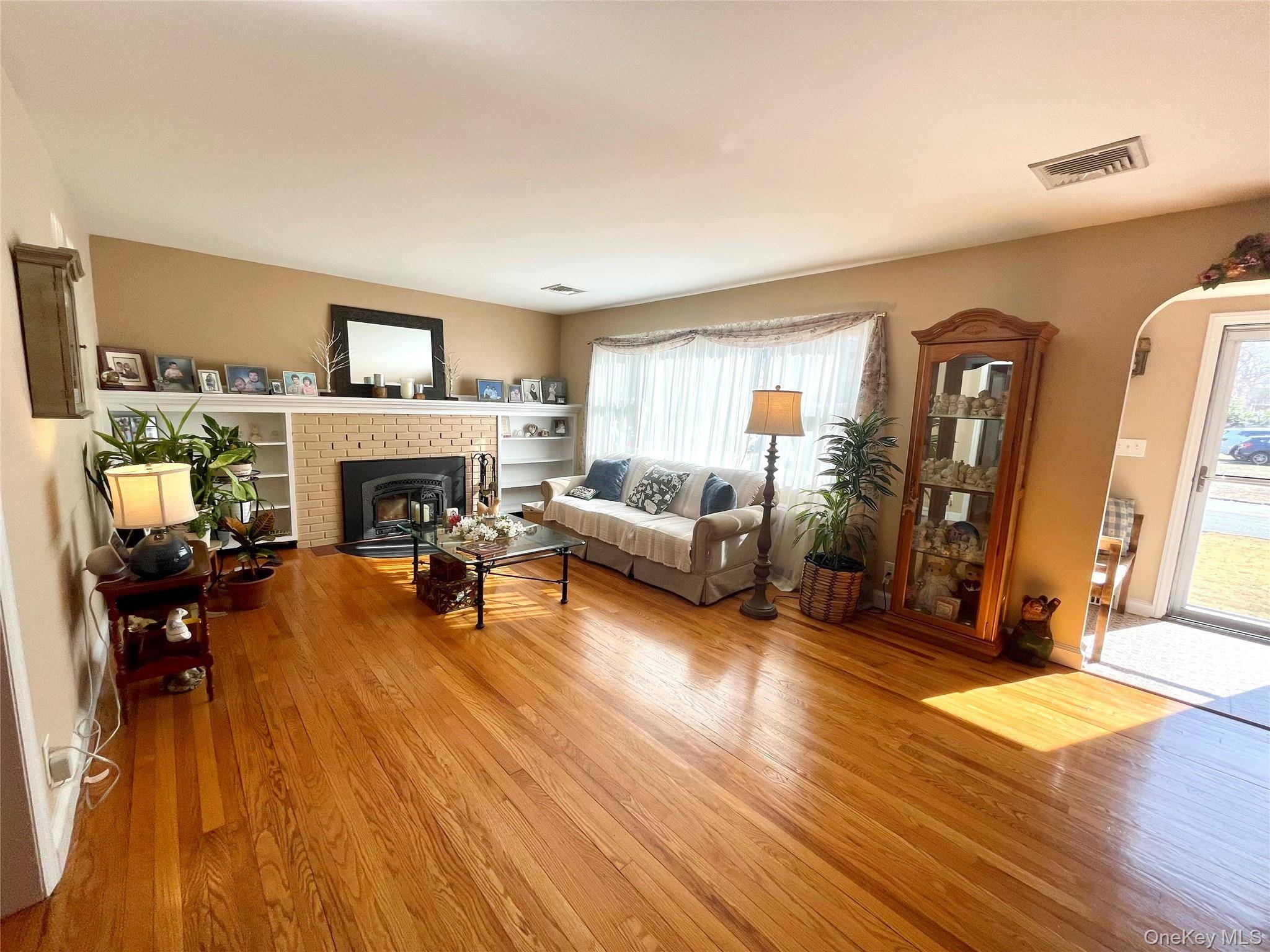 Casa com 4 Quartos à Venda em Suffern - Nova Iorque - EUA - 7