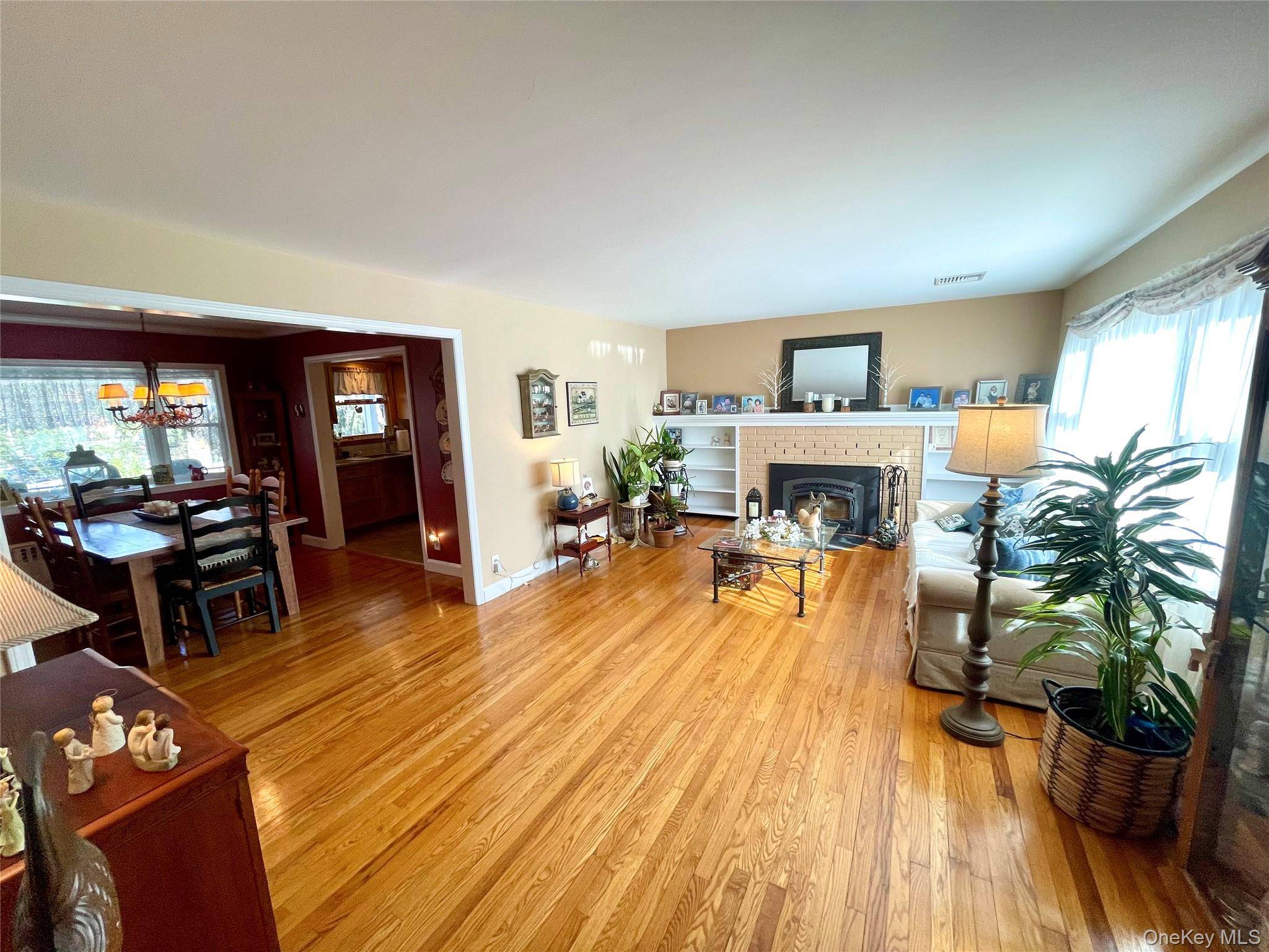 Casa com 4 Quartos à Venda em Suffern - Nova Iorque - EUA - 8