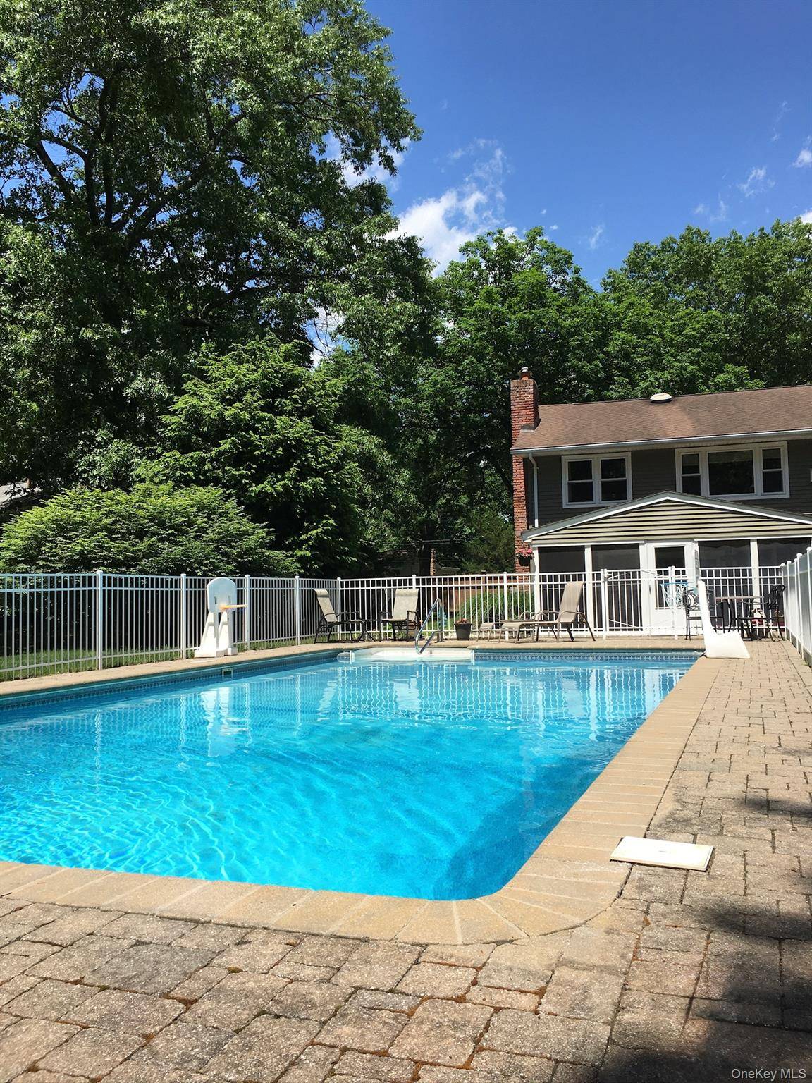 Casa com 4 Quartos à Venda em Suffern - Nova Iorque - EUA - 5