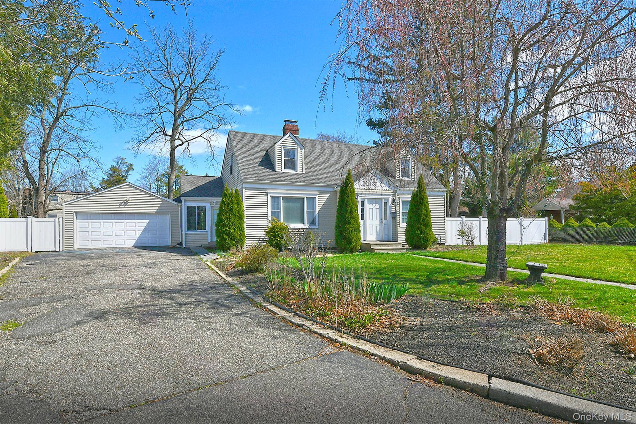 Casa com 4 Quartos à Venda em Syosset - Nova Iorque - EUA - 1