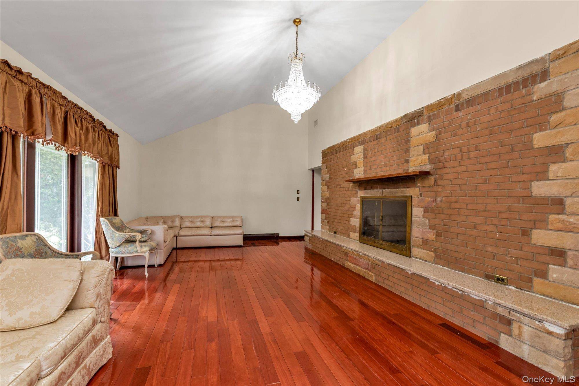 Casa com 4 Quartos à Venda em Syosset - Nova Iorque - EUA - 4