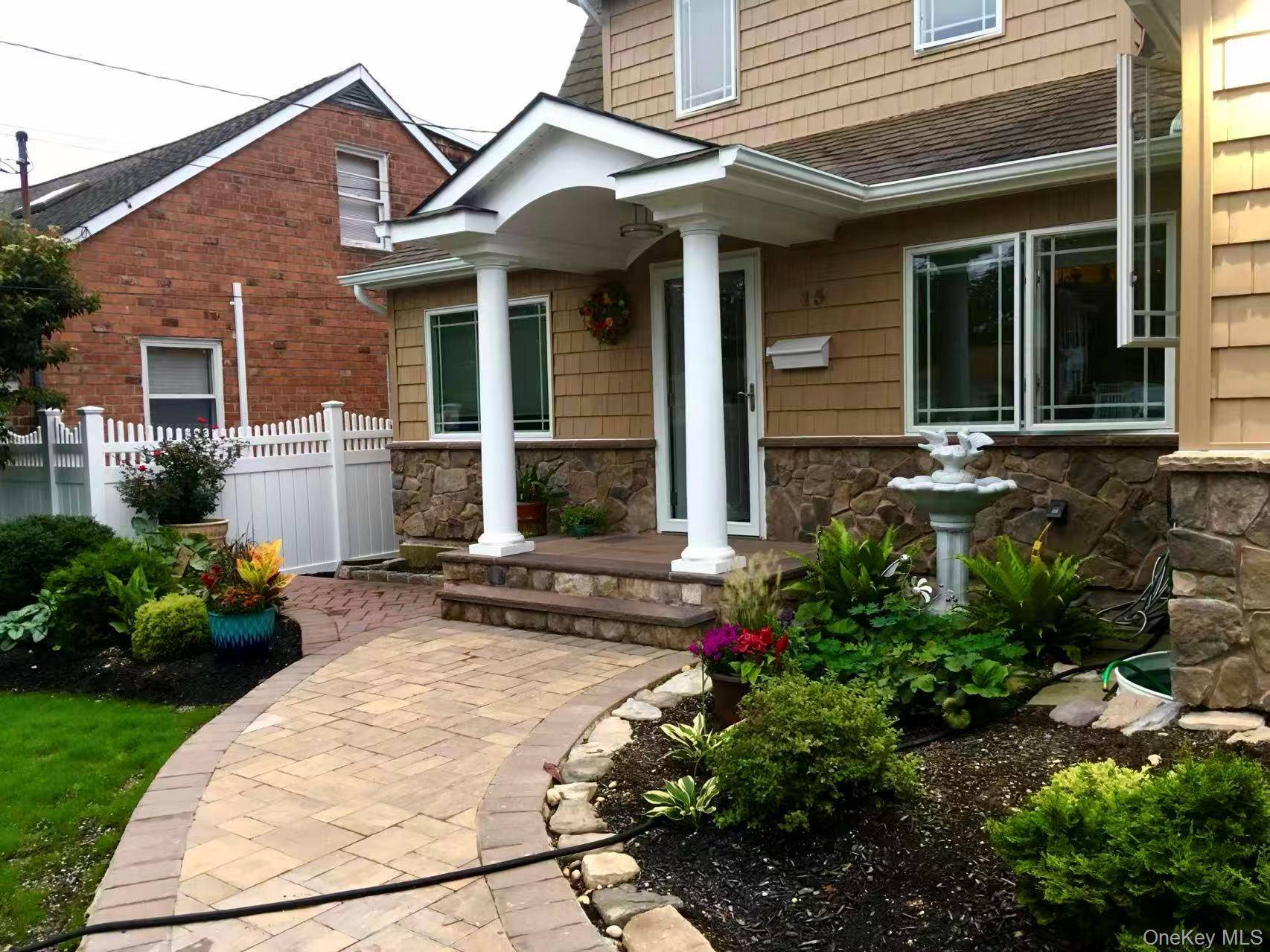 Casa com 4 Quartos à Venda em Syosset - Nova Iorque - EUA - 2
