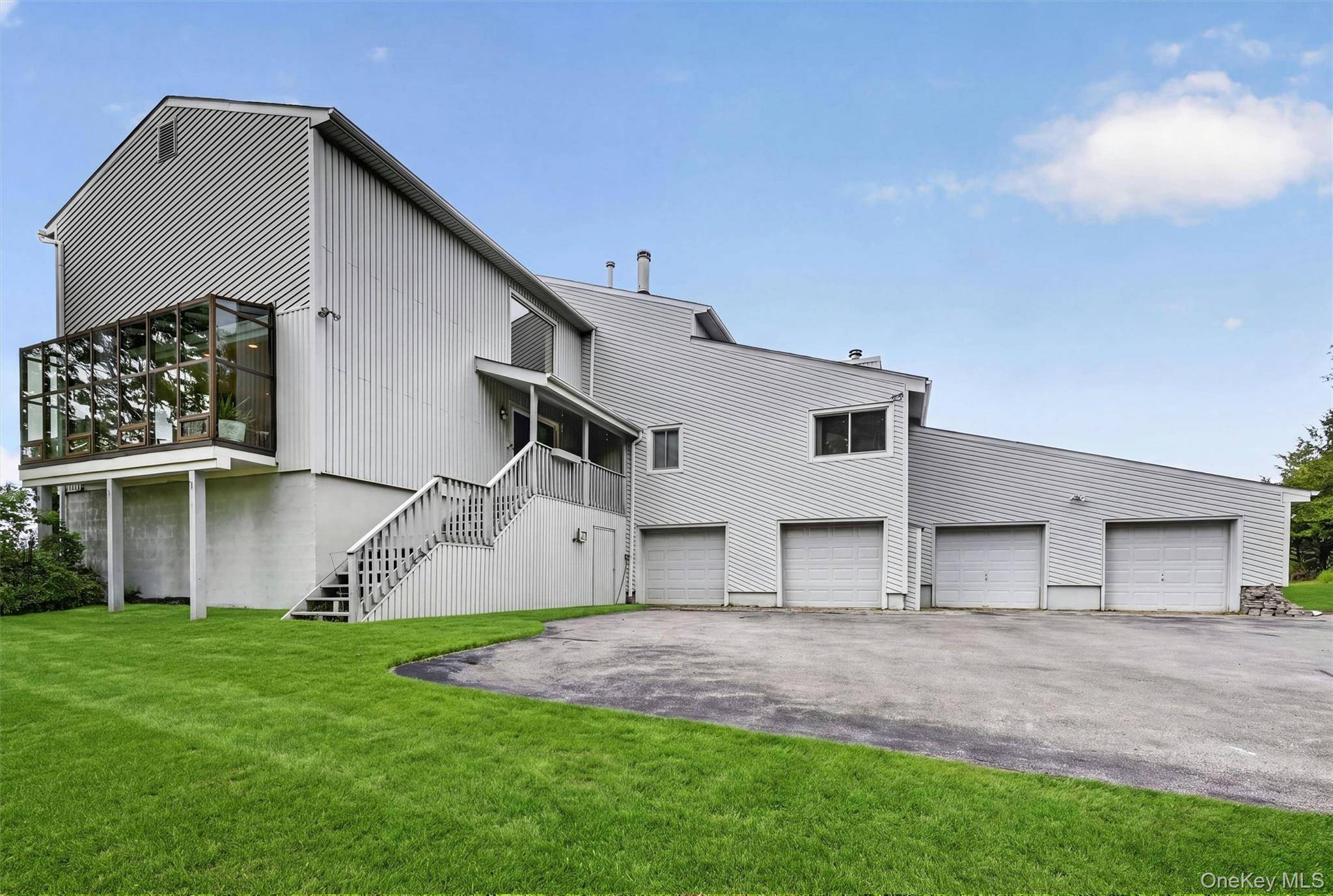 4 Bedroom Home for Sale in Warwick - New York - USA - 1