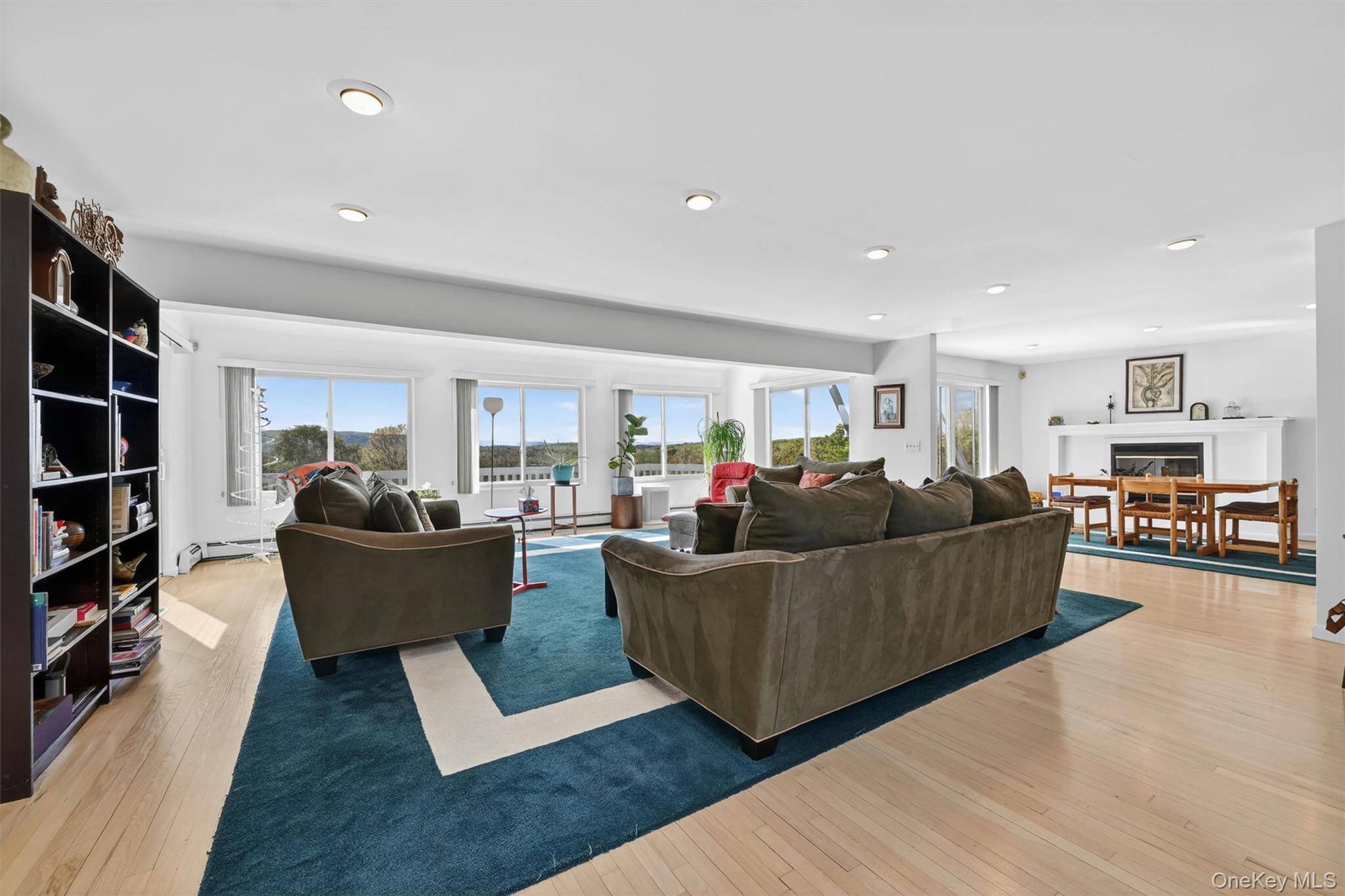 4 Bedroom Home for Sale in Warwick - New York - USA - 7