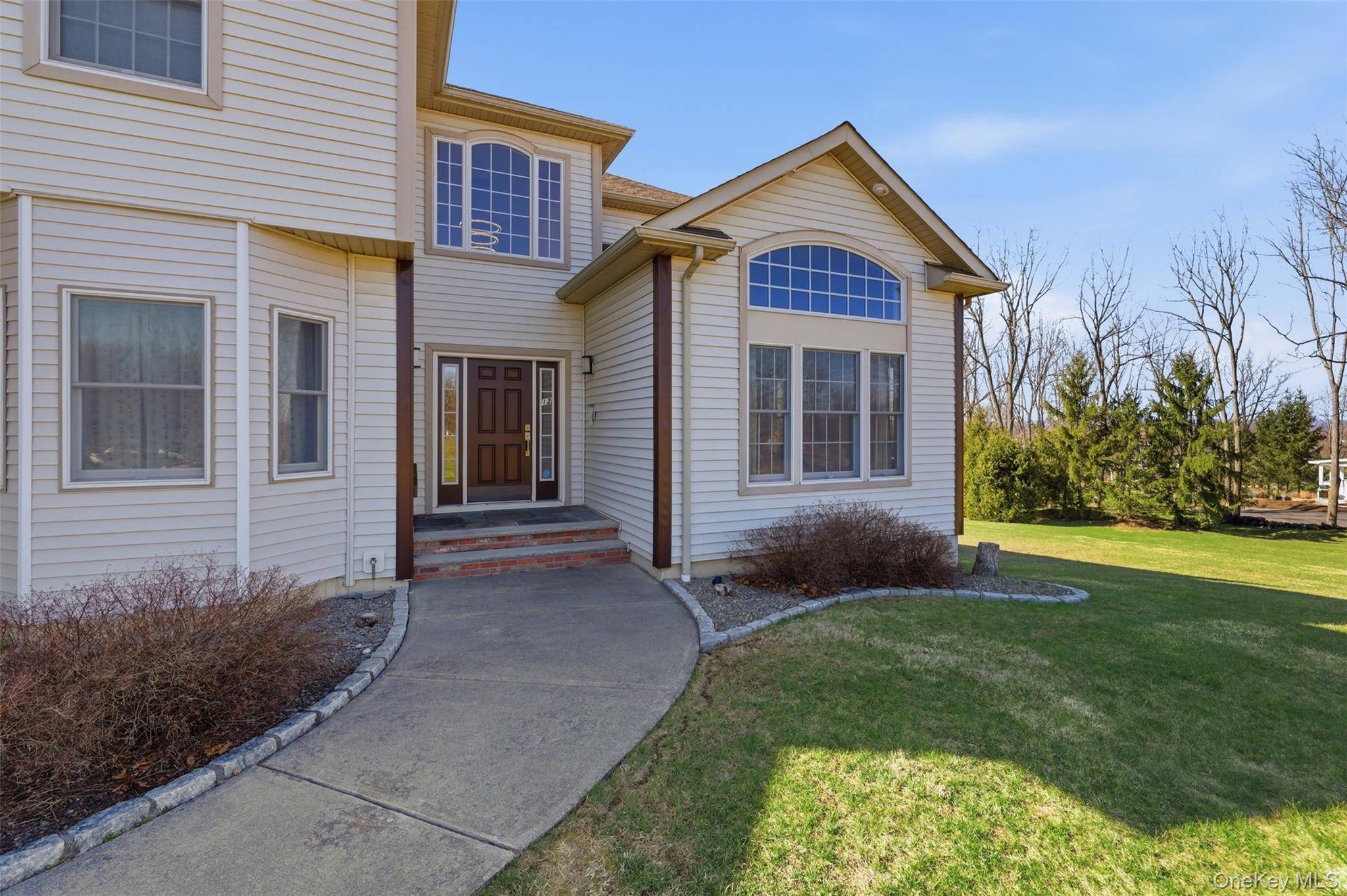 4 Bedroom Home for Sale in Warwick - New York - USA - 2