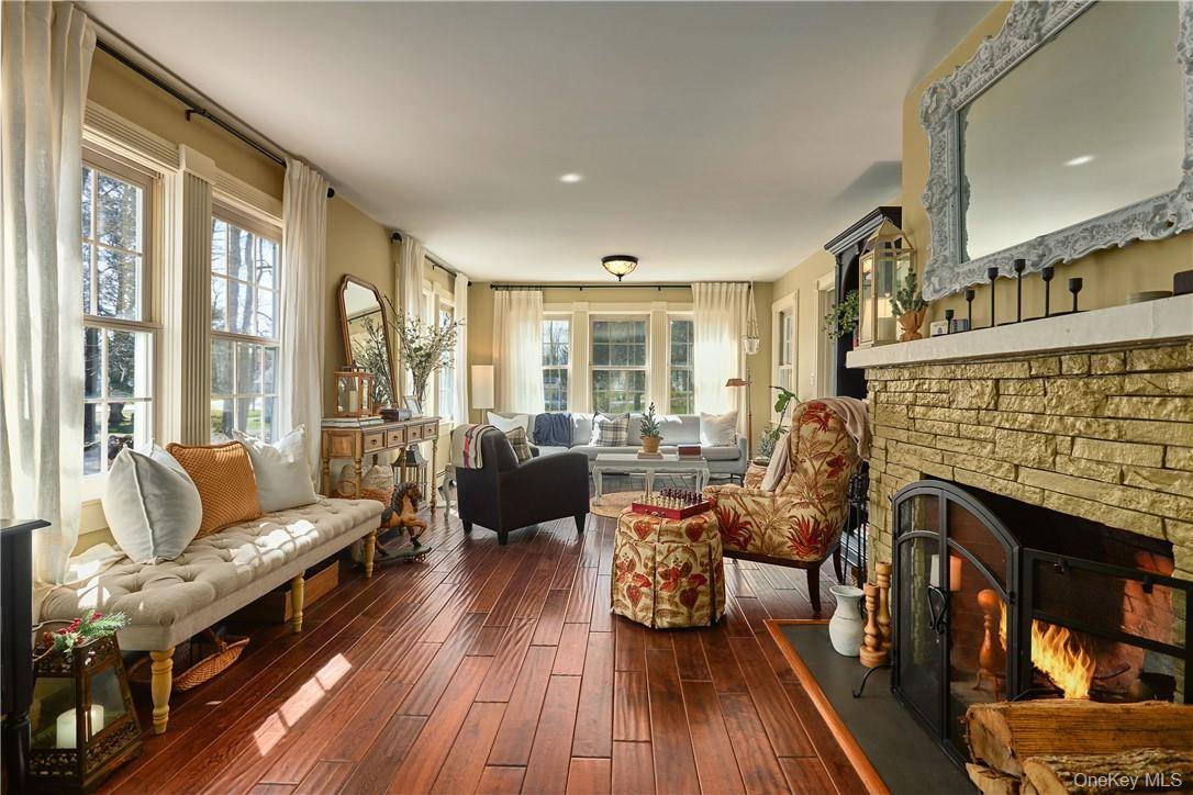 4 Bedroom Home for Sale in Warwick - New York - USA - 3