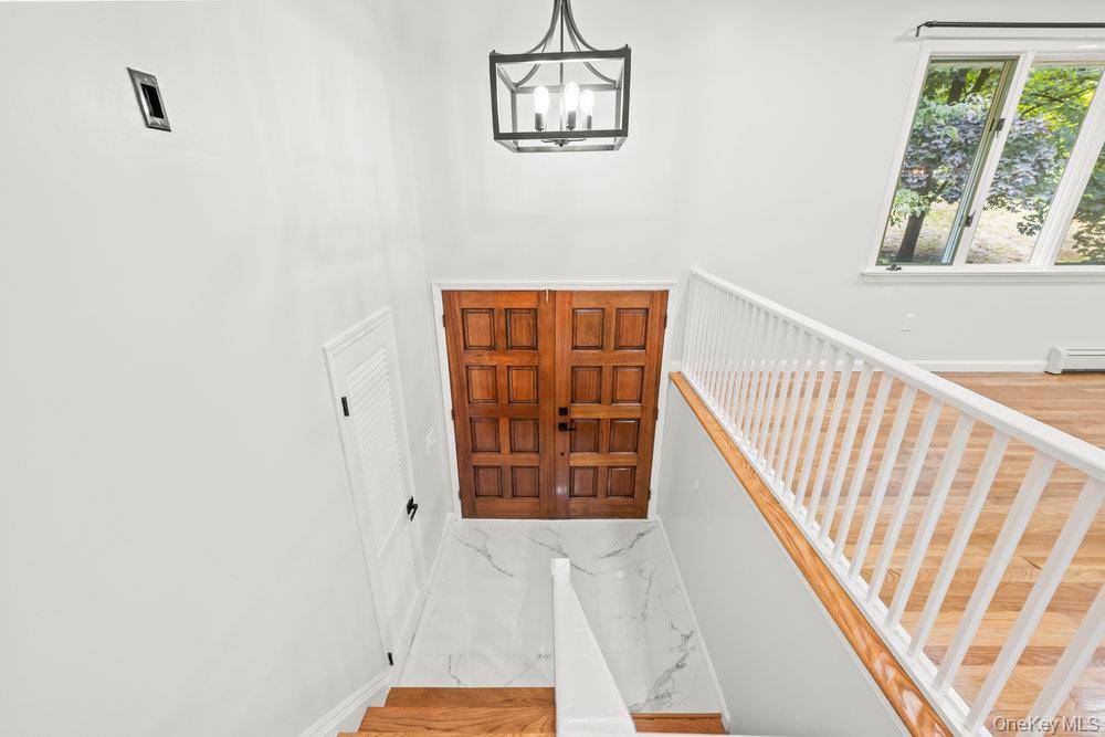Hogar con 4 Dormitorios en Venta en Warwick - Nueva York - EE. UU. - 3