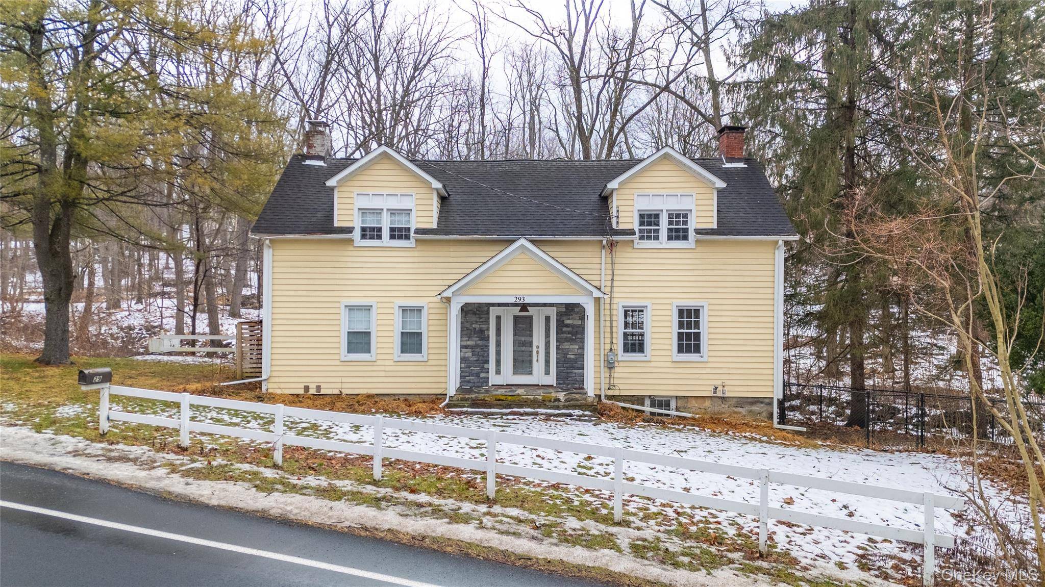 Hogar con 4 Dormitorios en Venta en Warwick - Nueva York - EE. UU. - 1