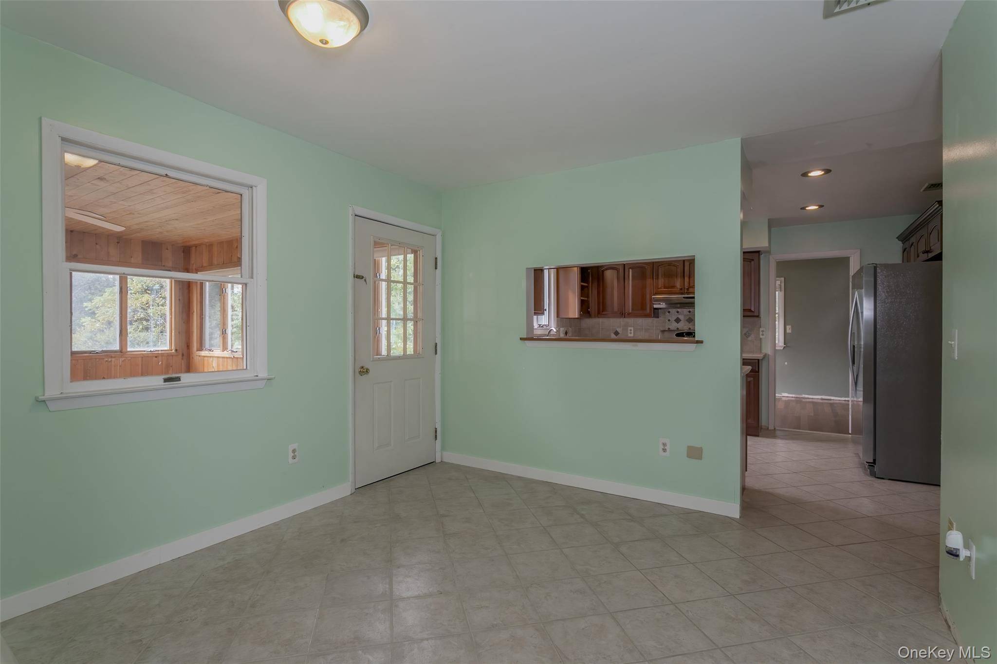 4 Bedroom Home for Sale in Warwick - New York - USA - 5