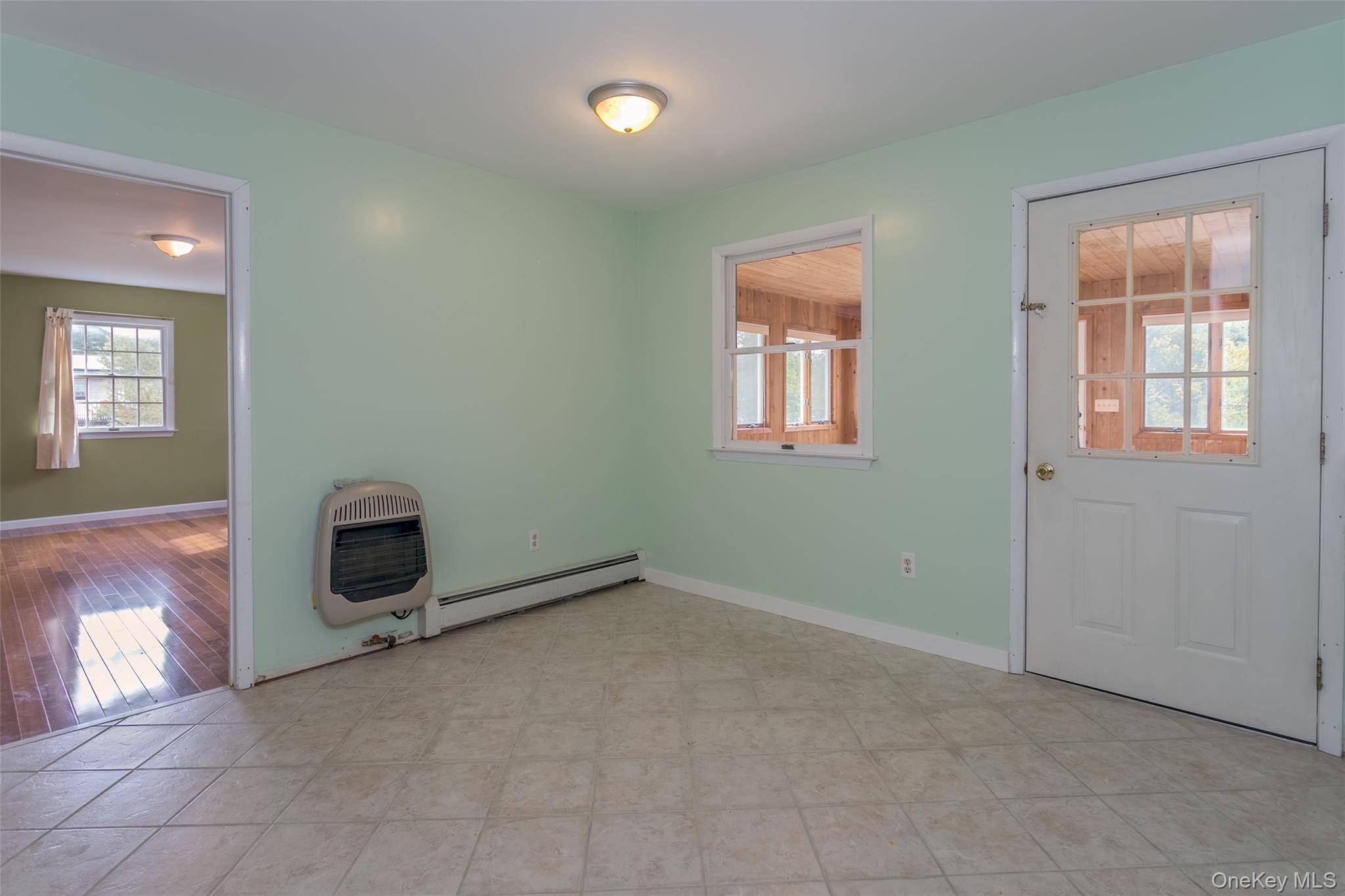 4 Bedroom Home for Sale in Warwick - New York - USA - 6