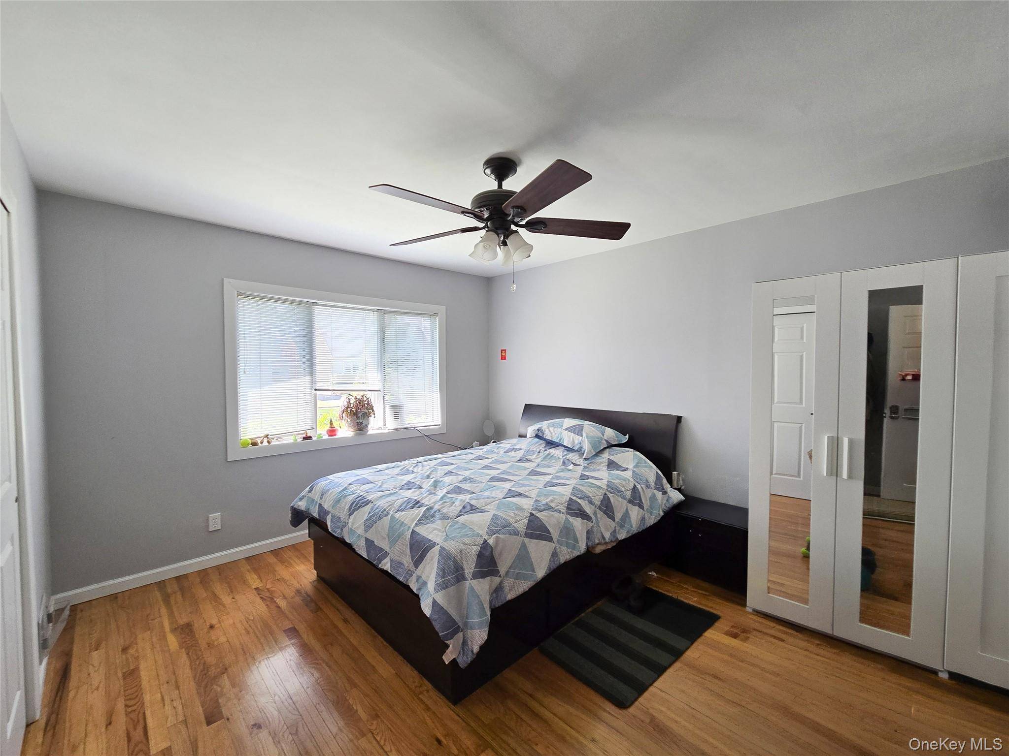 Casa com 5 Quartos à Venda em New Hyde Park - Nova Iorque - EUA - 7