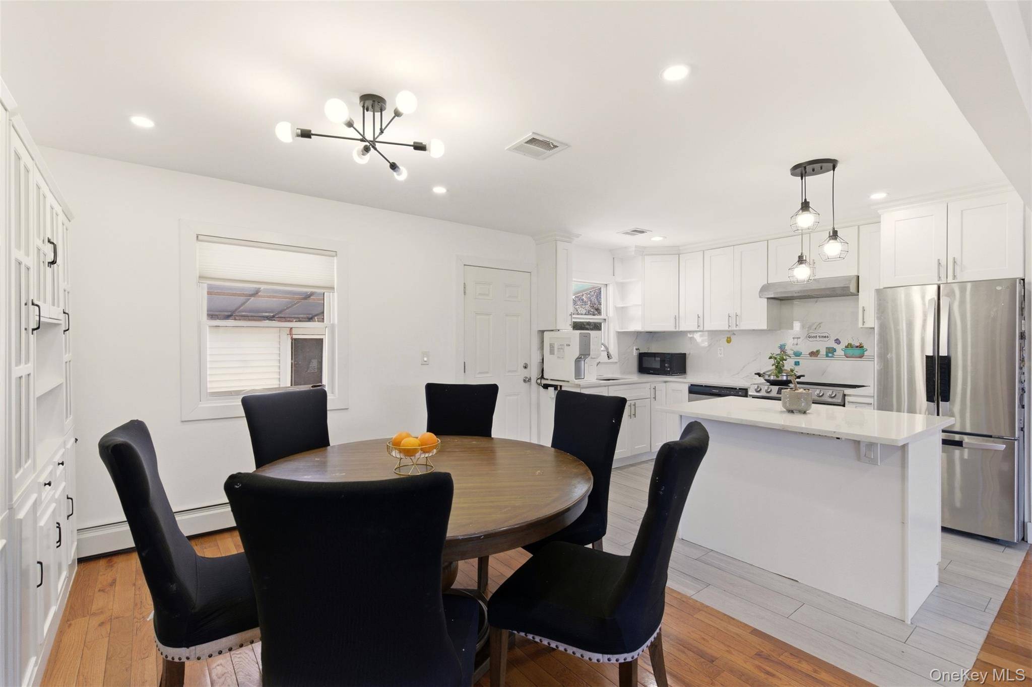 Hogar con 5 Dormitorios en Venta en Plainview - Nueva York - EE. UU. - 7