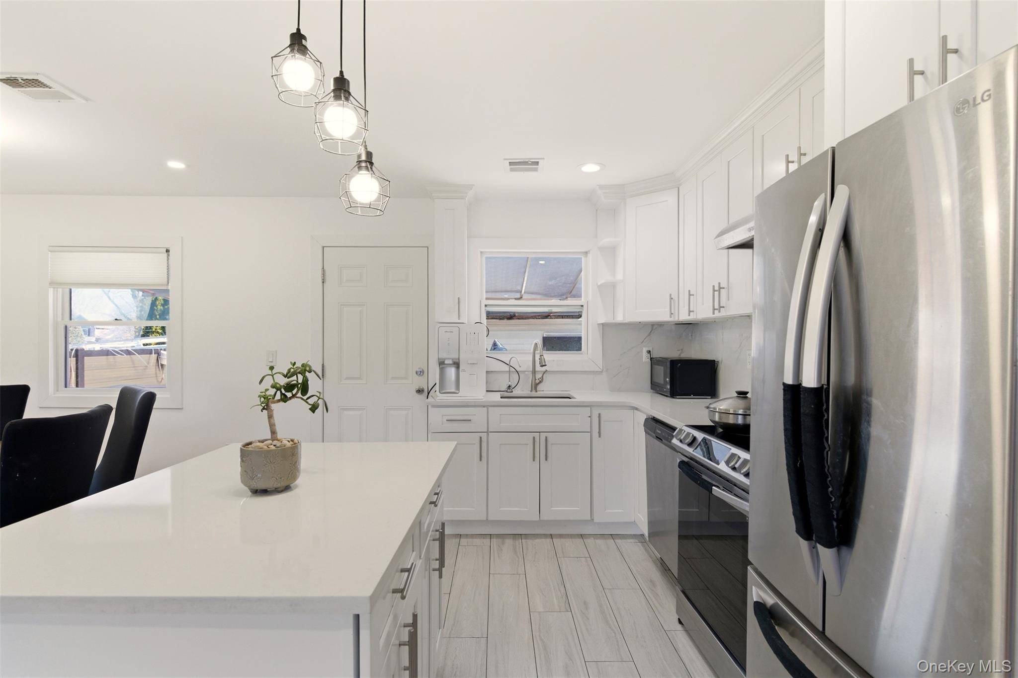 Hogar con 5 Dormitorios en Venta en Plainview - Nueva York - EE. UU. - 8
