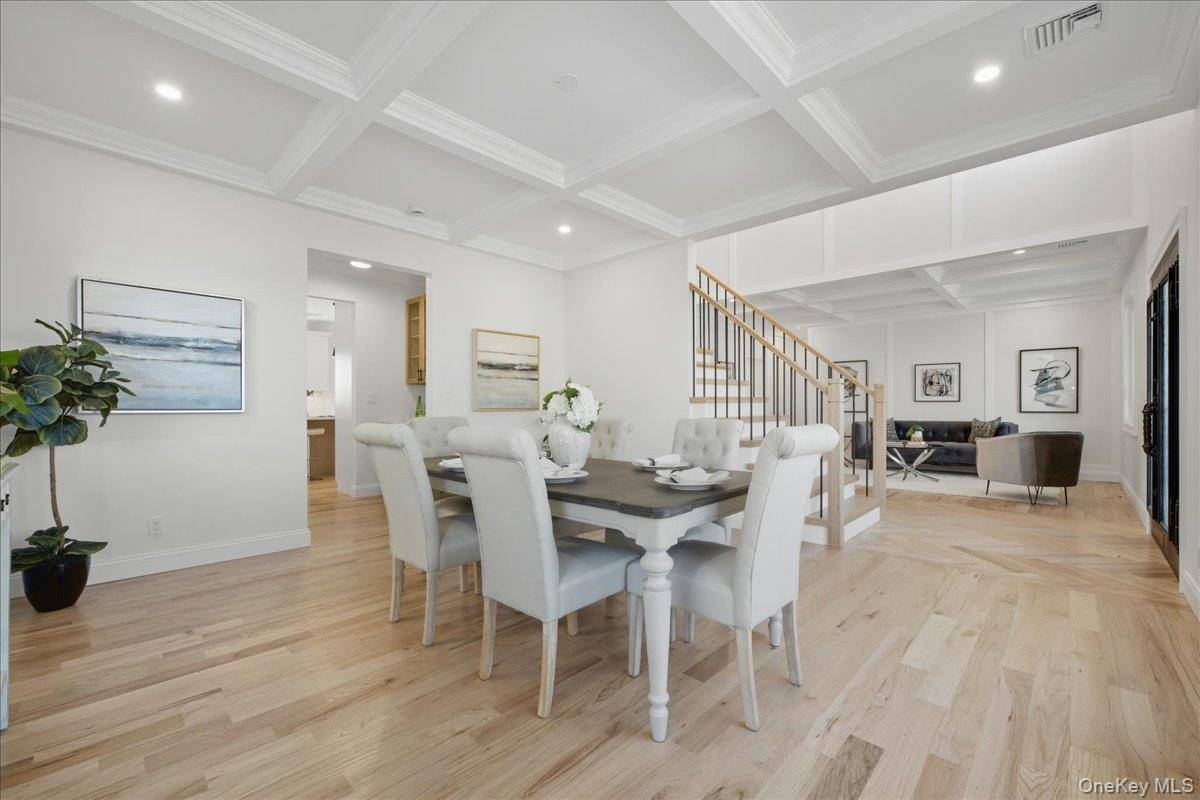 Hogar con 5 Dormitorios en Venta en Plainview - Nueva York - EE. UU. - 8