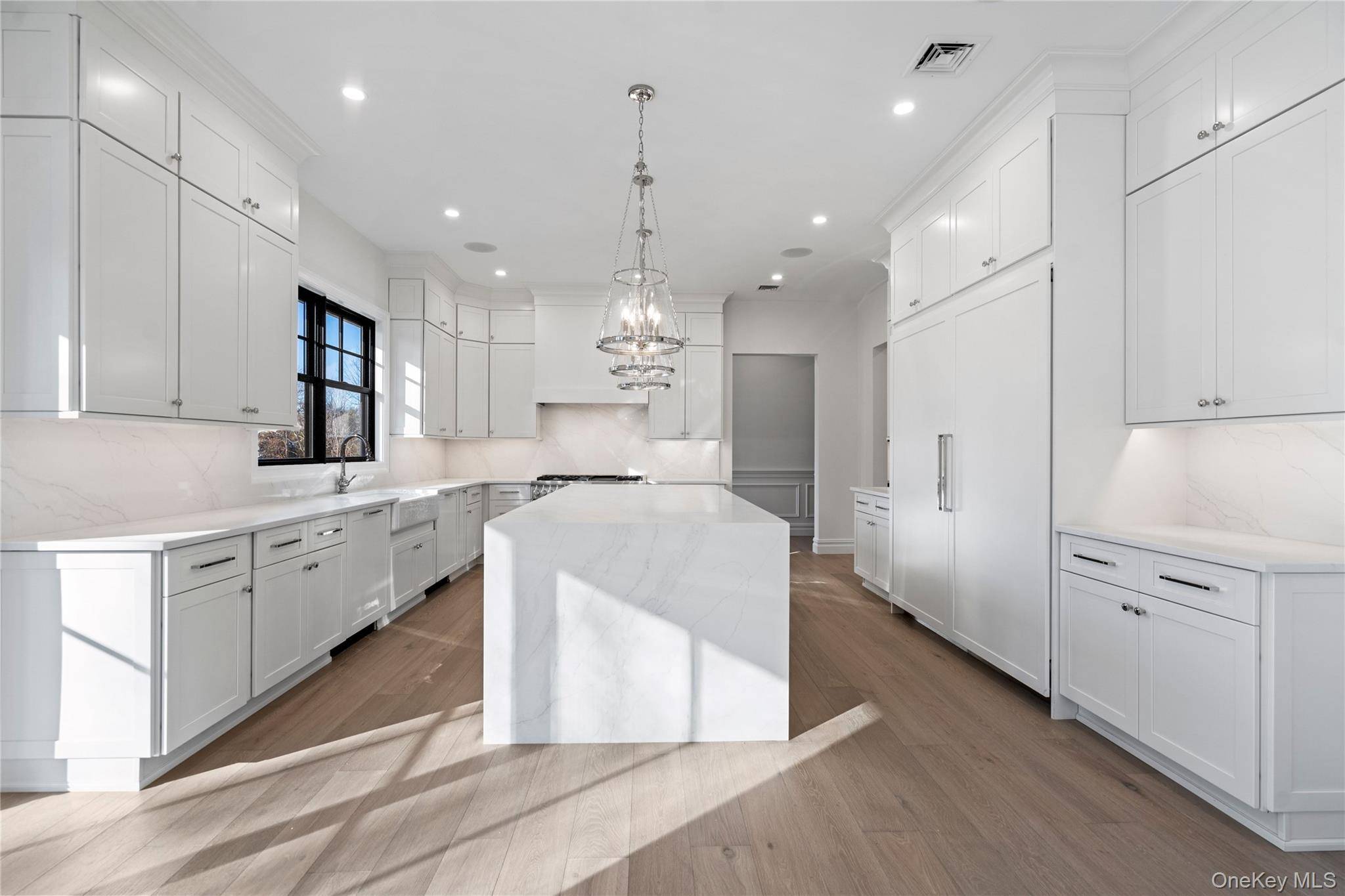 Hogar con 5 Dormitorios en Venta en Plainview - Nueva York - EE. UU. - 4