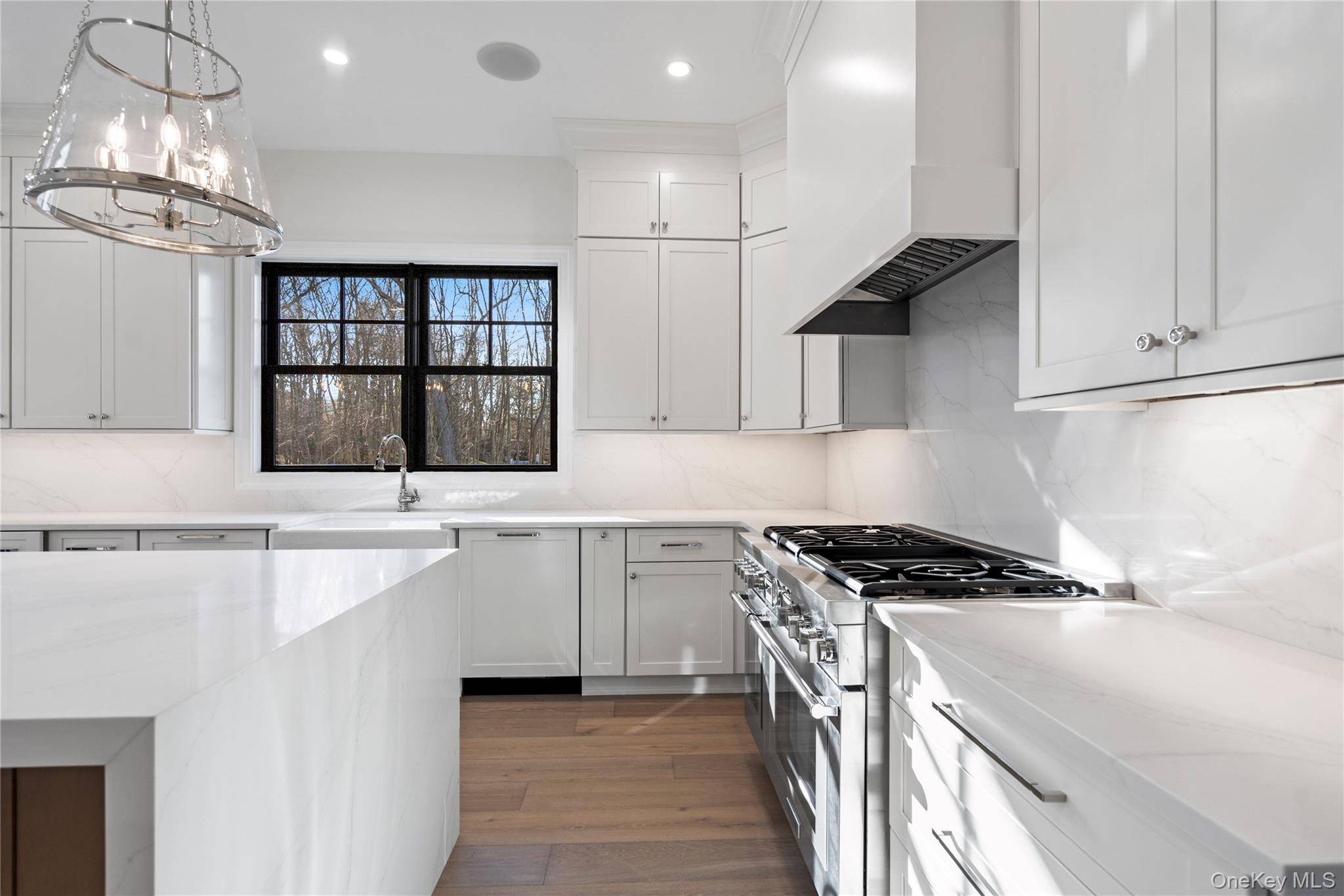 Hogar con 5 Dormitorios en Venta en Plainview - Nueva York - EE. UU. - 8