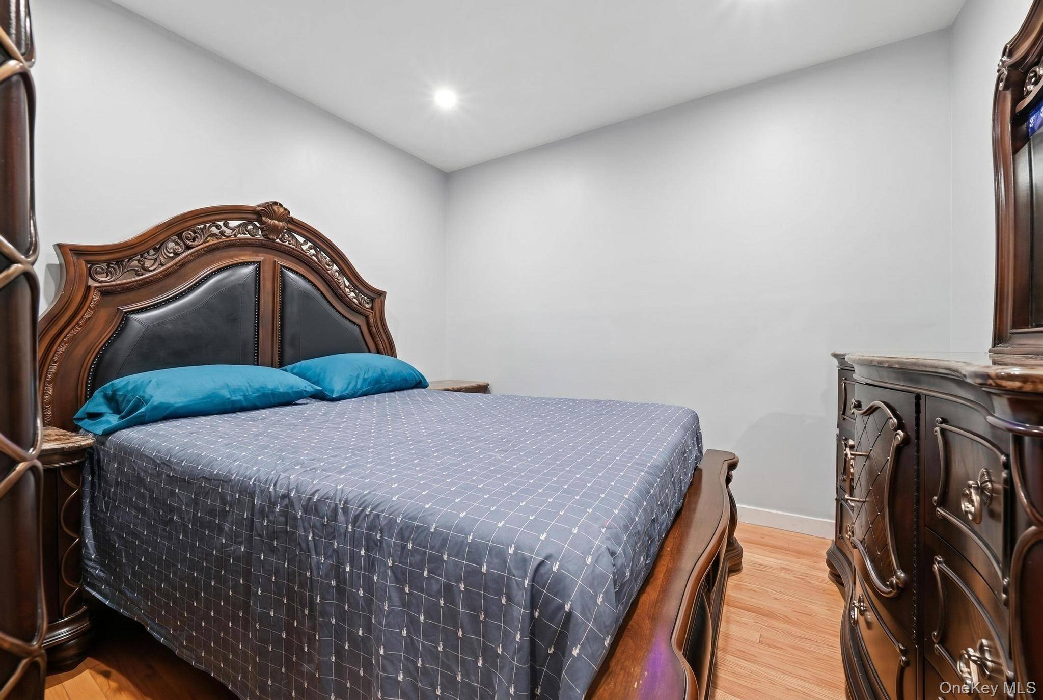 Casa com 5 Quartos à Venda em Queens Village - Nova Iorque - EUA - 7