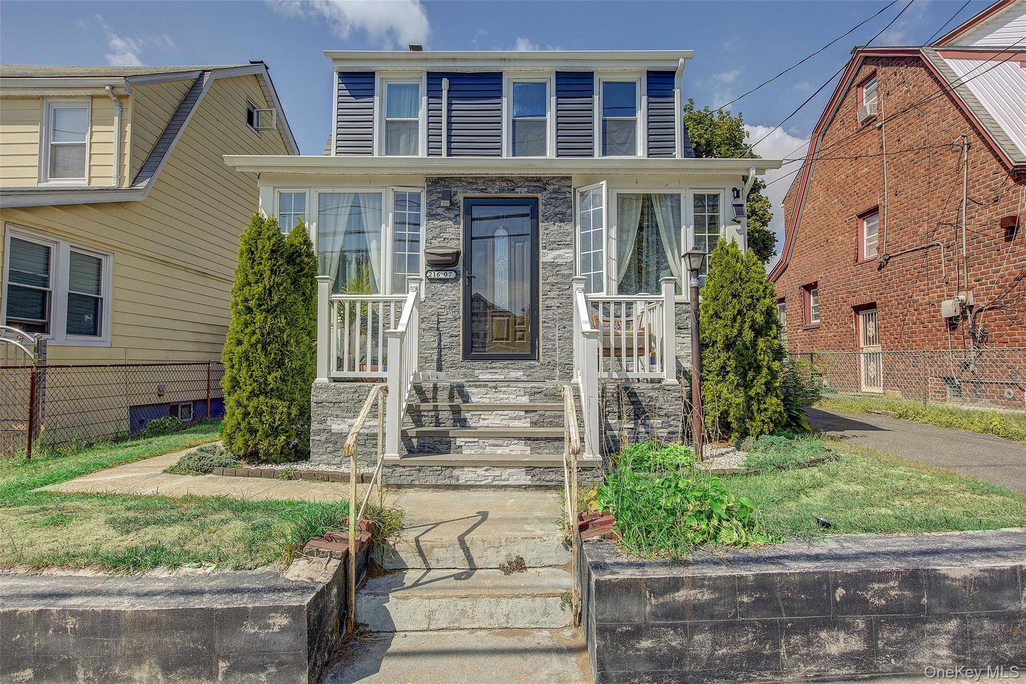 Casa com 5 Quartos à Venda em Queens Village - Nova Iorque - EUA - 1