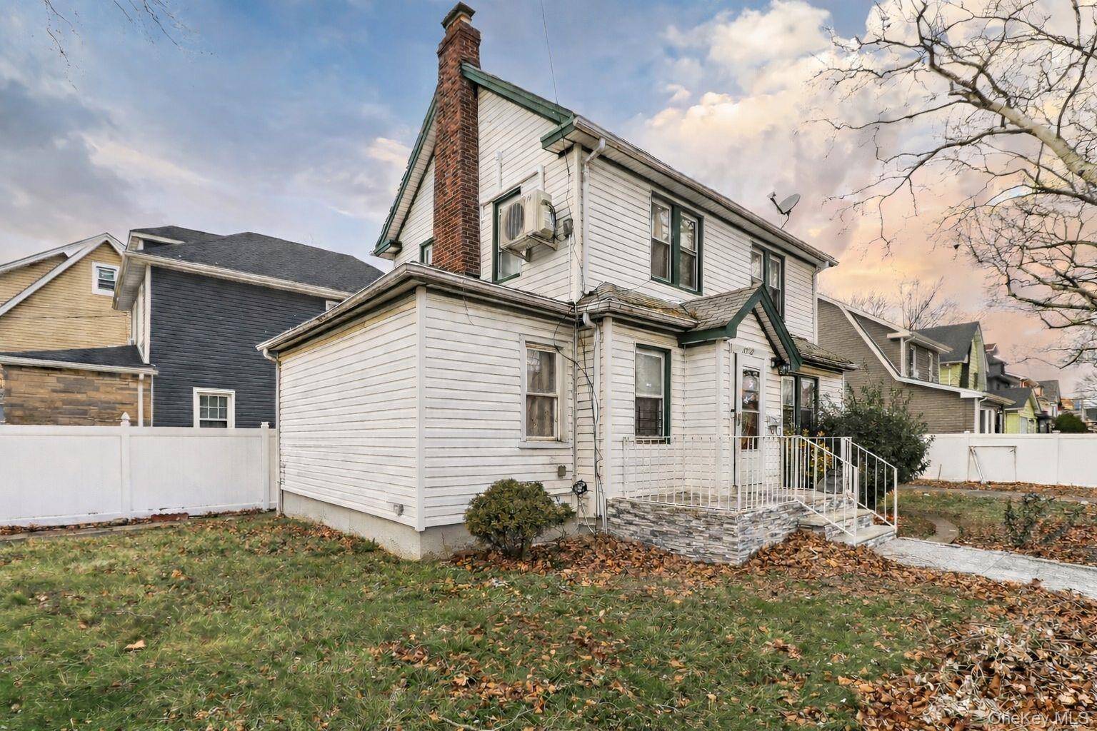 5 Bedroom Home for Sale in Queens Village - New York - USA - 7