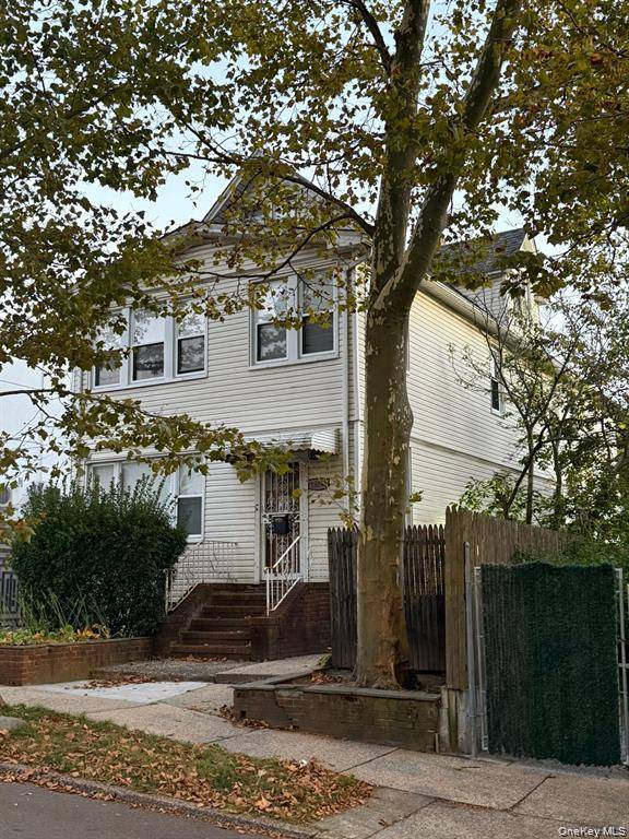 5 Bedroom Home for Sale in Queens Village - New York - USA - 6