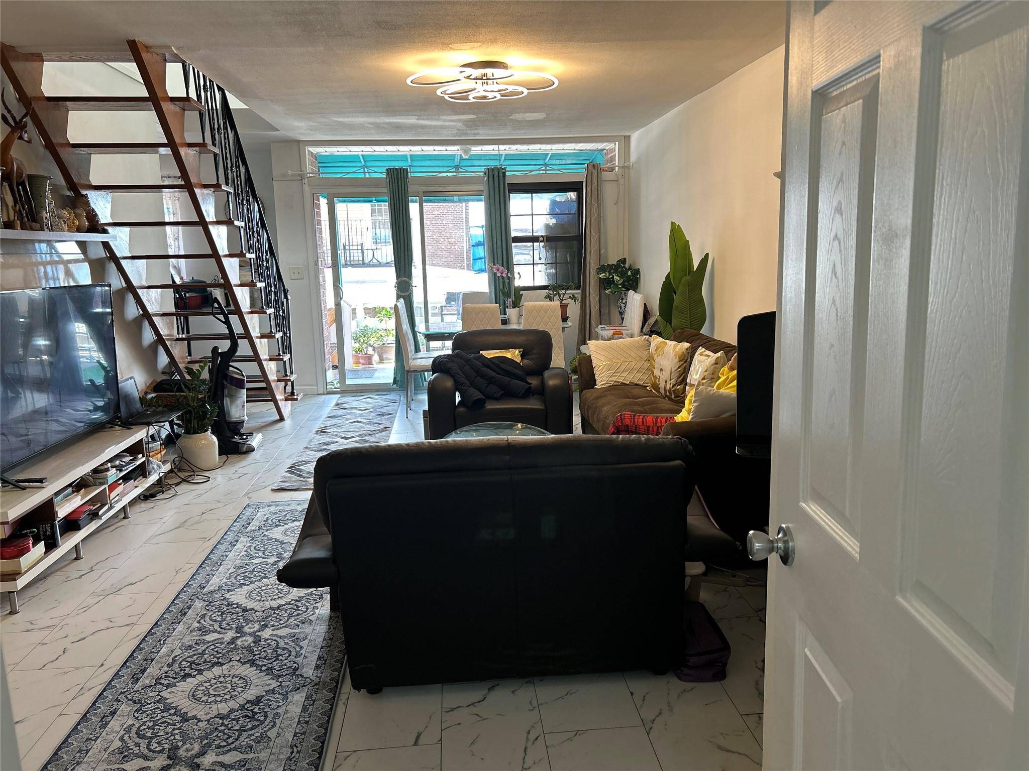 Home avec 5 chambres à vendre à Queens Village - New York - EUA - 3