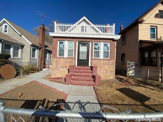 Casa con 5 Dormitorios en Venta en Queens Village - Nueva York - EE. UU. - 1