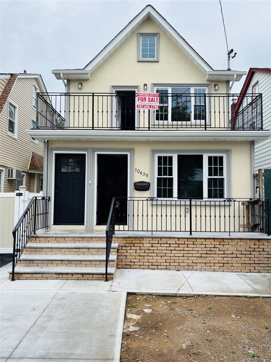 Casa com 5 Quartos à Venda em Queens Village - Nova Iorque - EUA - 1