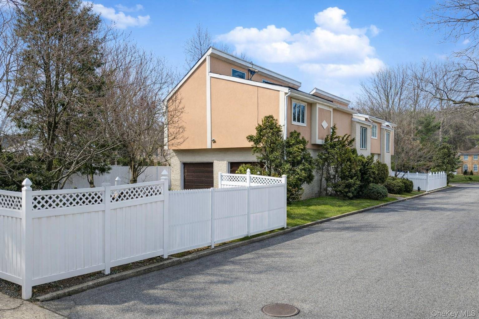 Casa com 5 Quartos à Venda em Staten Island - Nova Iorque - EUA - 4