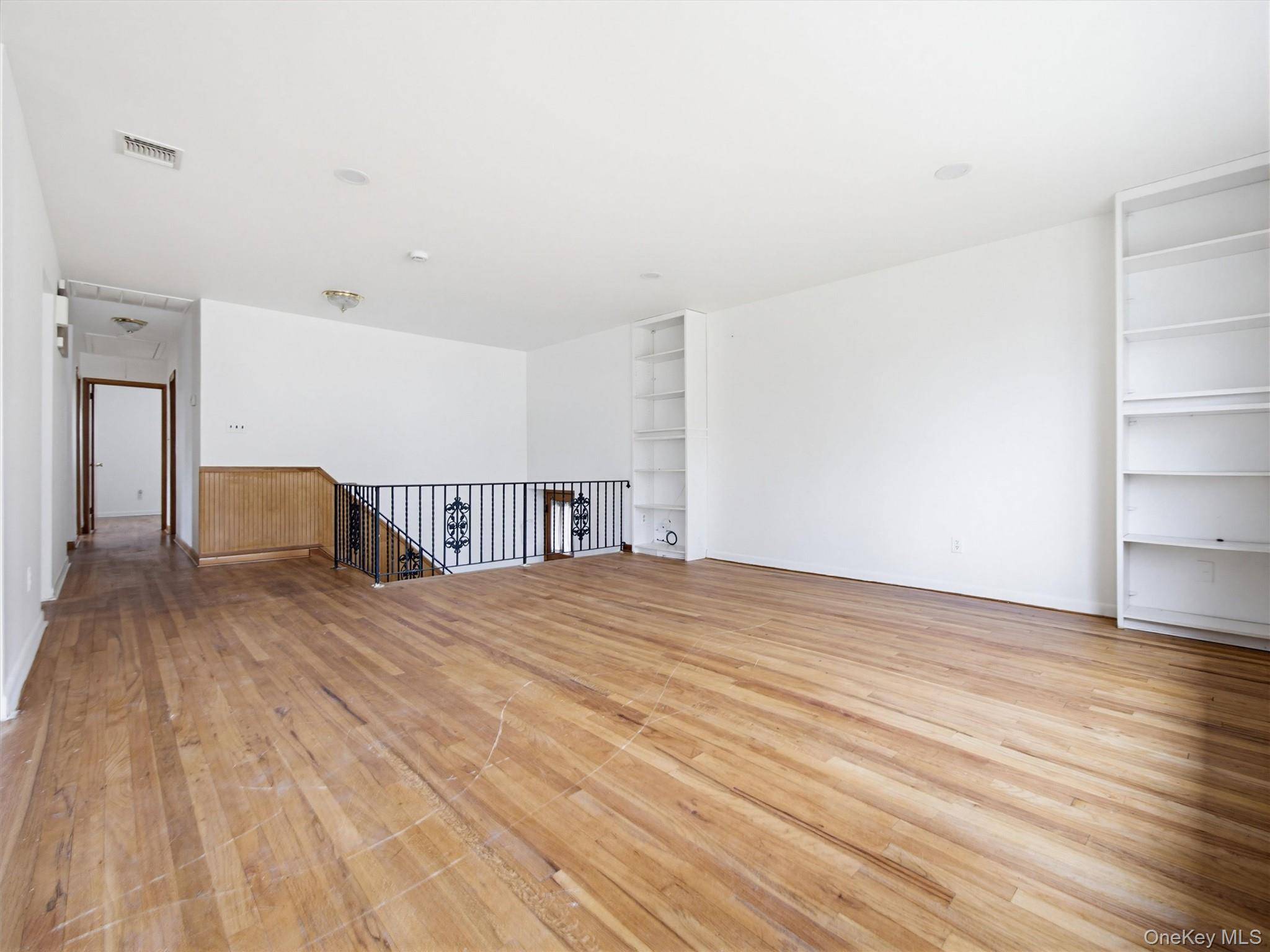 Casa com 5 Quartos à Venda em Suffern - Nova Iorque - EUA - 5