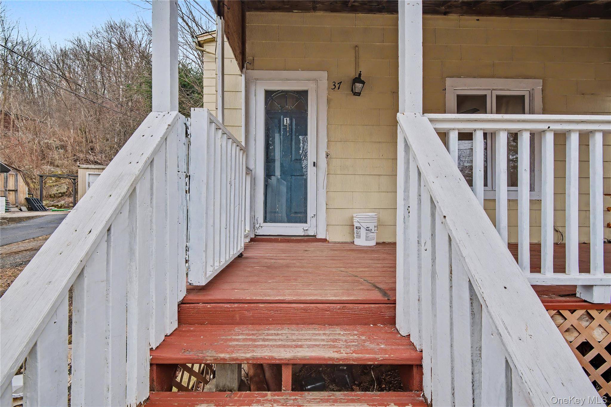 Casa com 5 Quartos à Venda em Suffern - Nova Iorque - EUA - 3