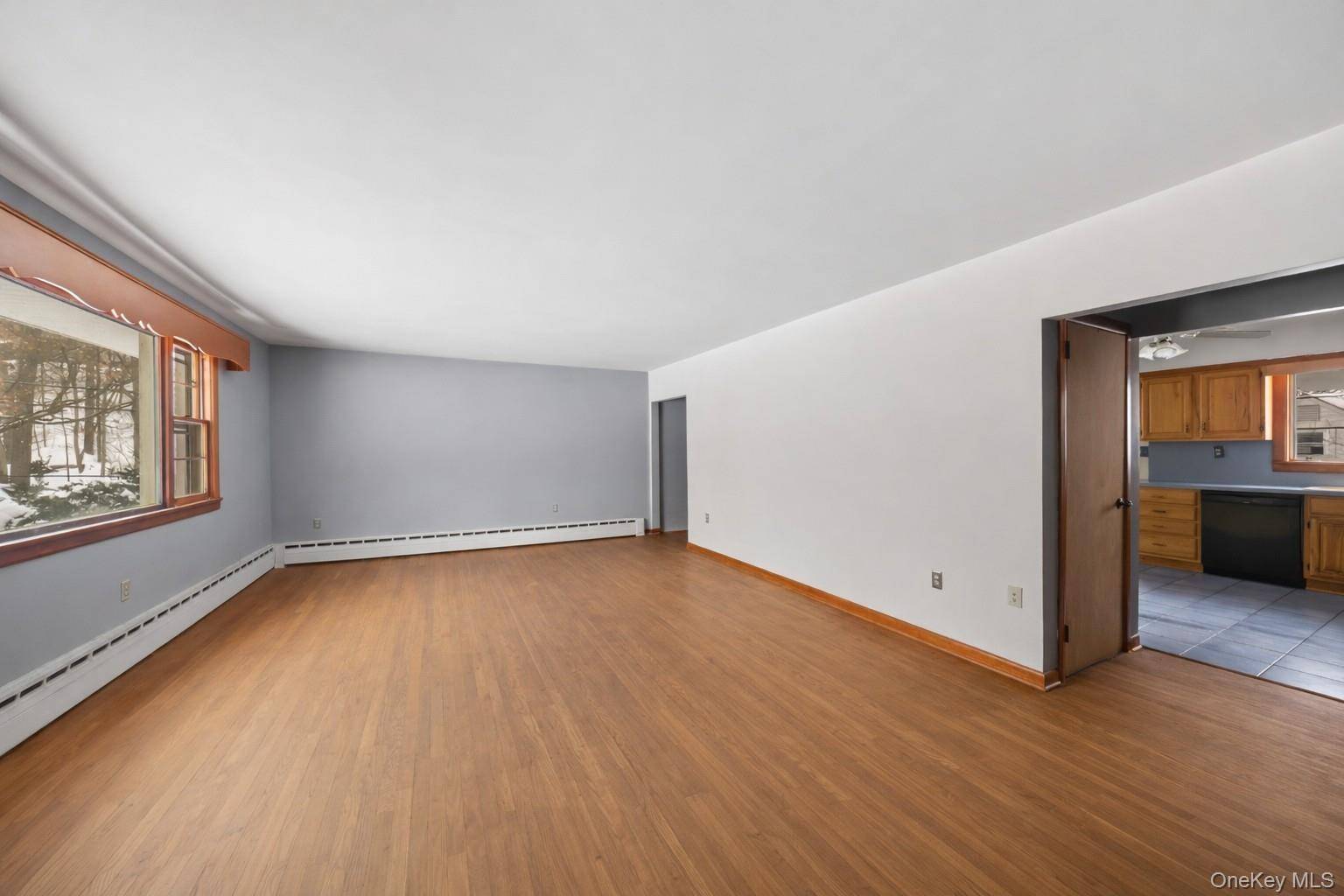 Casa com 5 Quartos à Venda em Suffern - Nova Iorque - EUA - 3