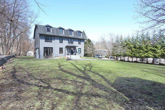 Casa com 5 Quartos à Venda em Suffern - Nova Iorque - EUA - 2