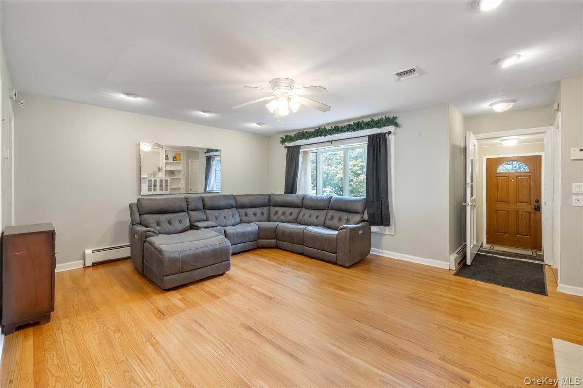 Casa com 5 Quartos à Venda em Suffern - Nova Iorque - EUA - 5