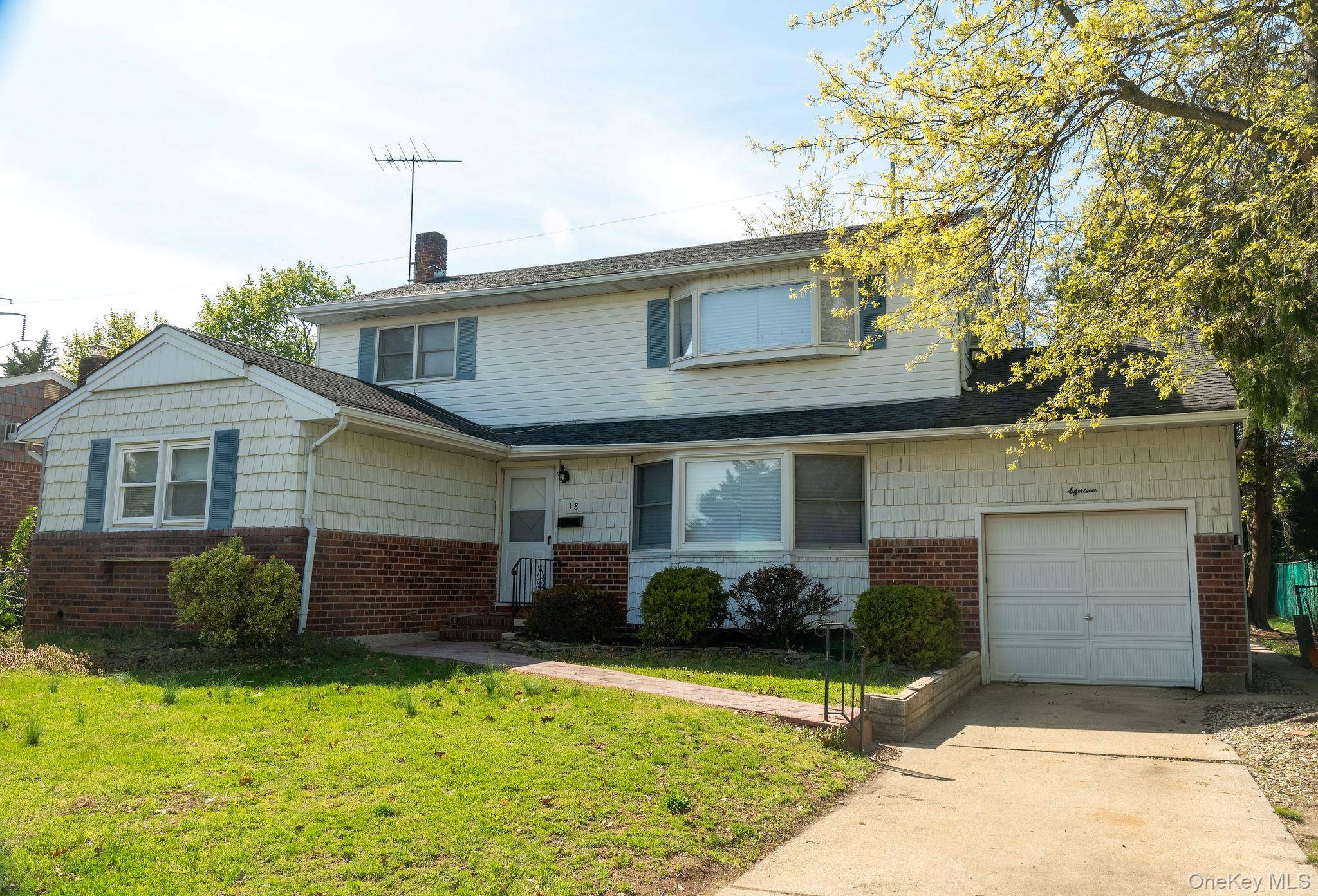 Hogar con 5 Dormitorios en Venta en Syosset - Nueva York - EE. UU. - 3