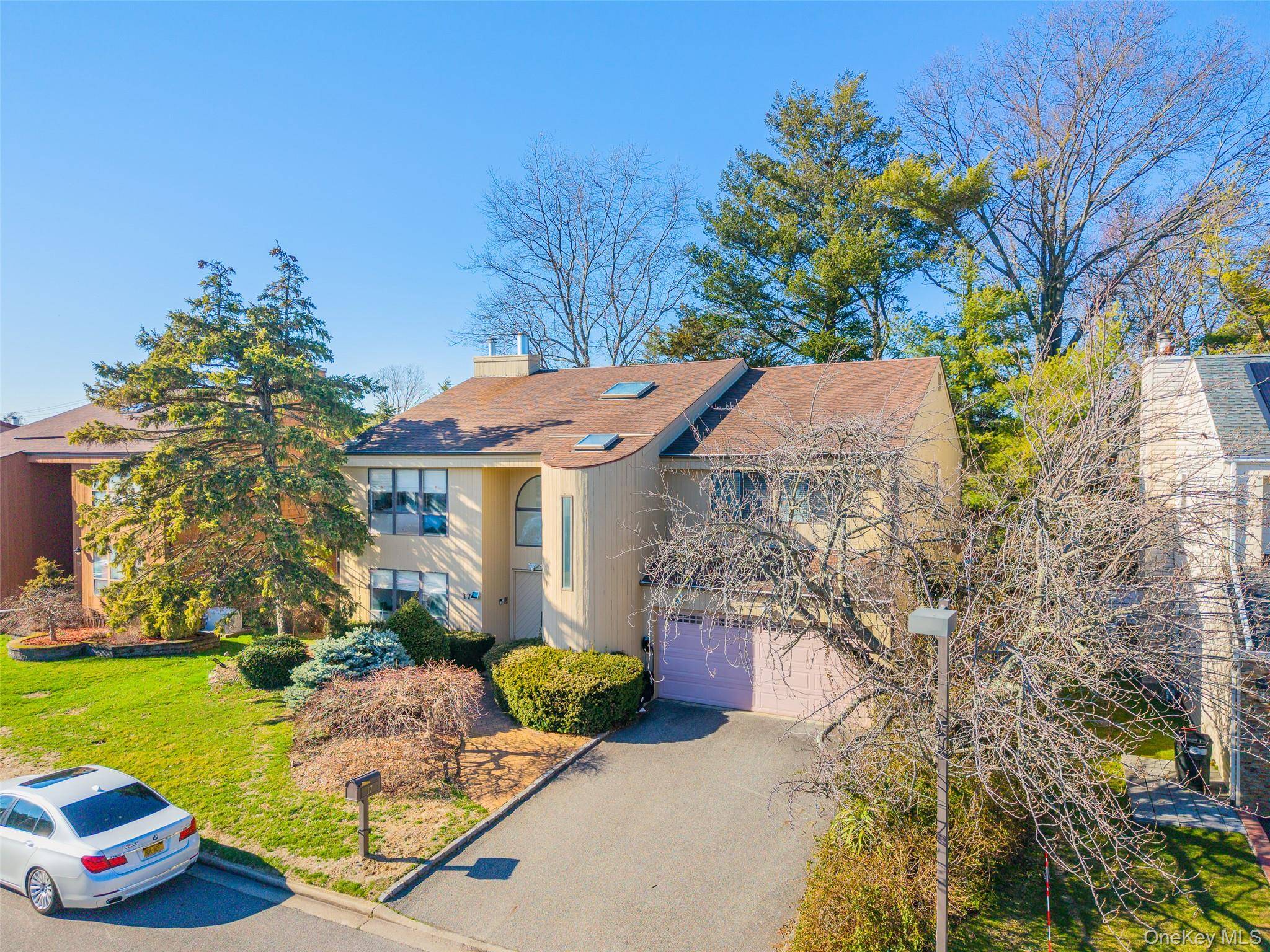 Casa com 5 Quartos à Venda em Syosset - Nova Iorque - EUA - 2