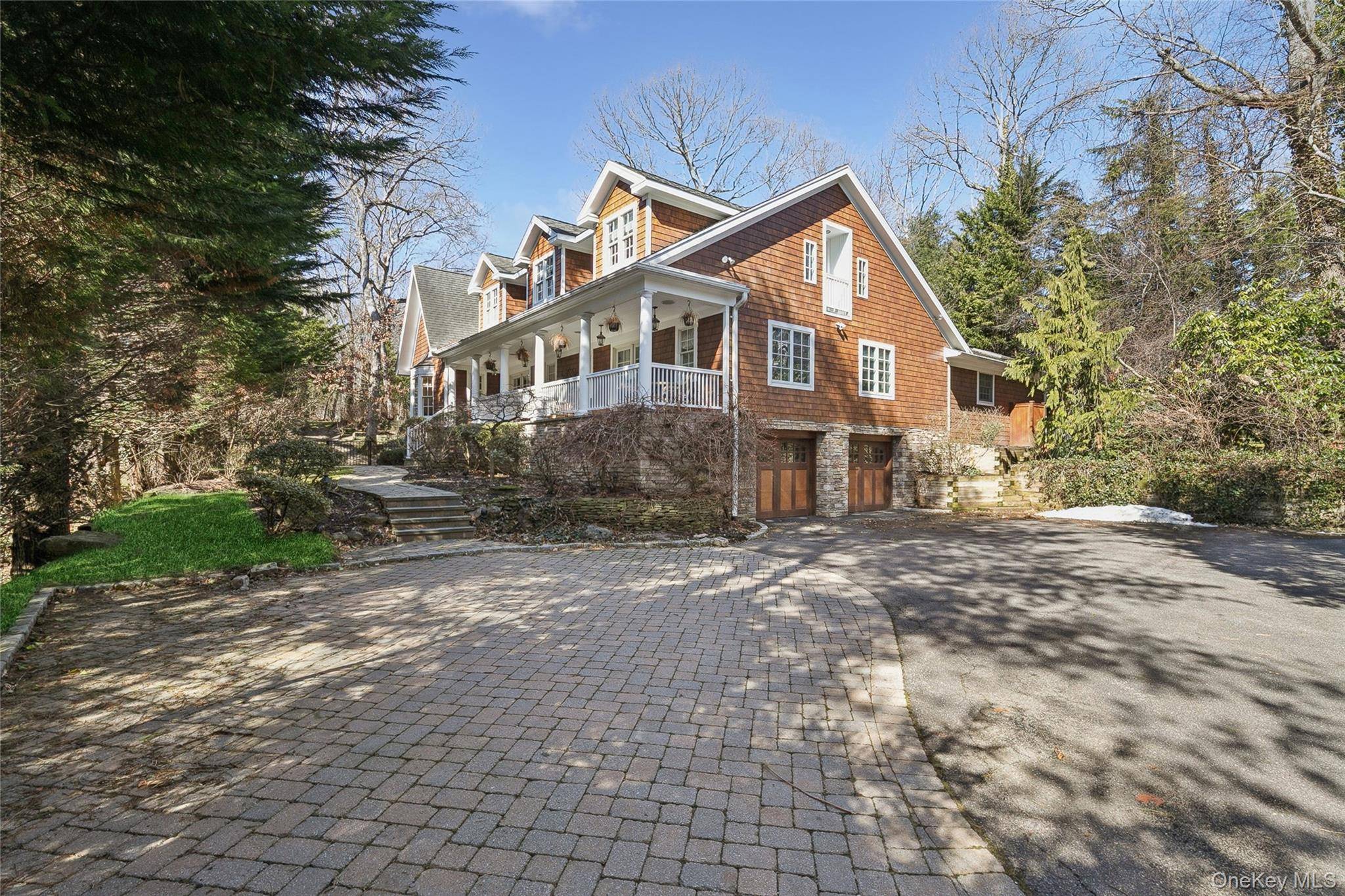 Casa com 5 Quartos à Venda em Syosset - Nova Iorque - EUA - 1