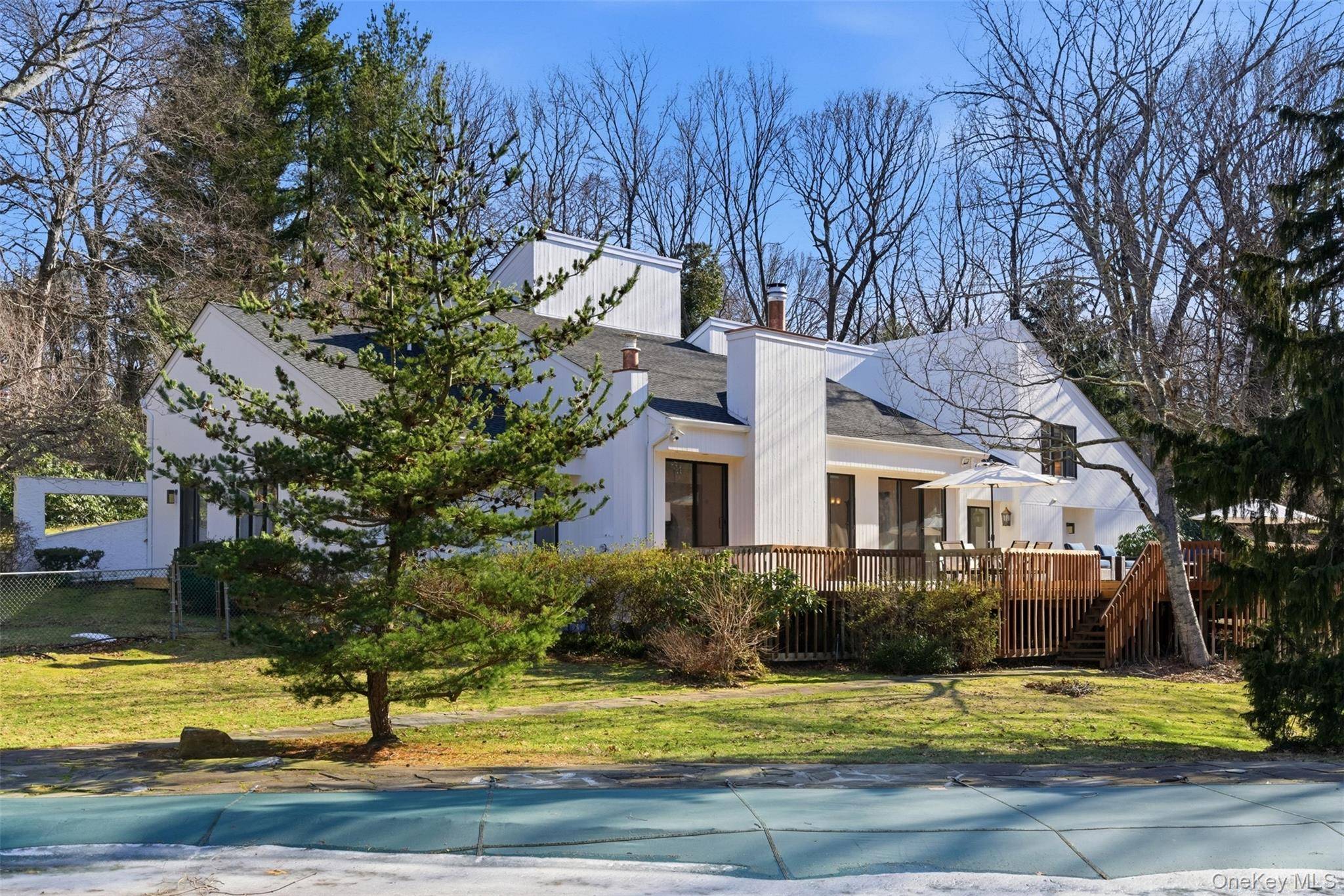 Casa com 5 Quartos à Venda em Syosset - Nova Iorque - EUA - 2