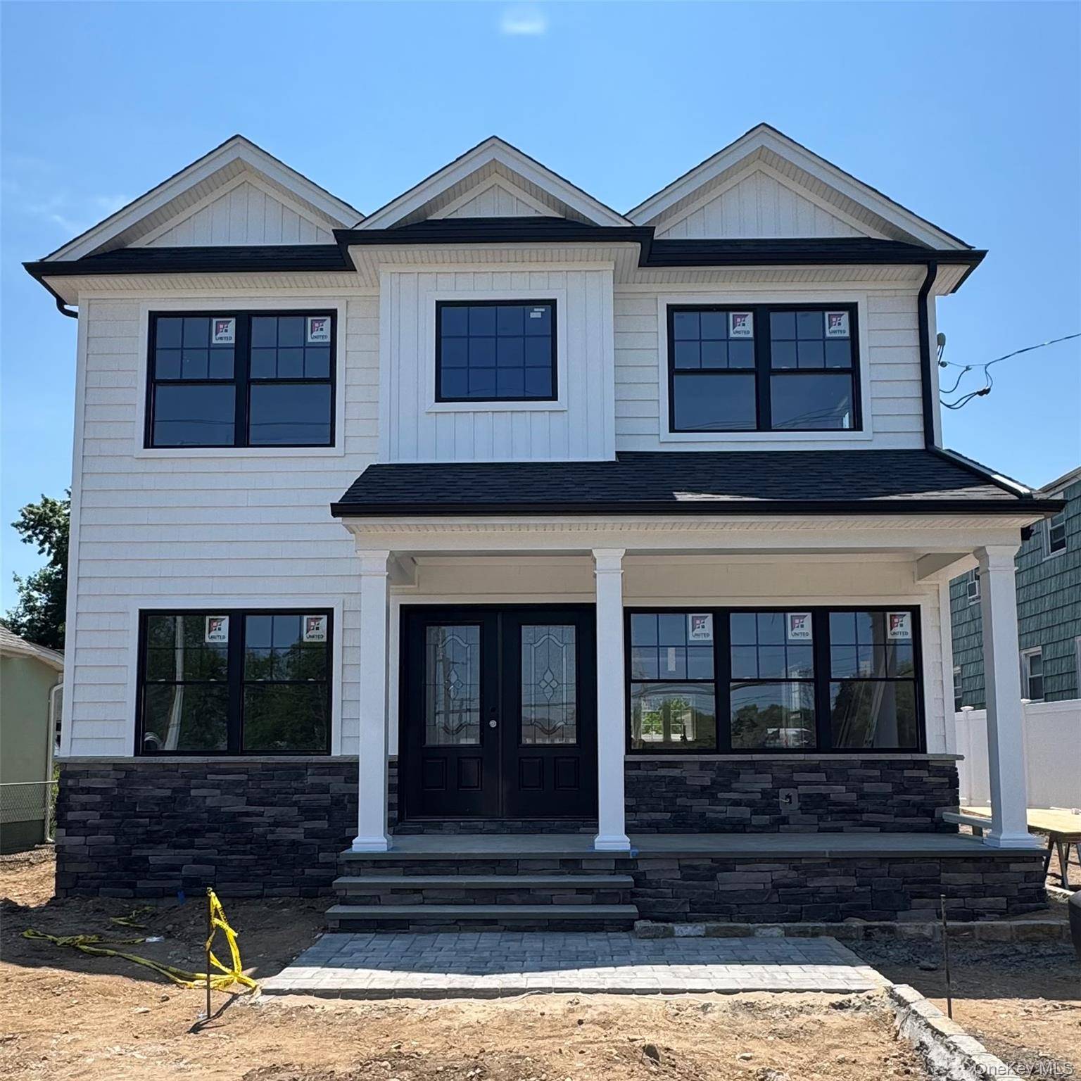 Casa com 5 Quartos à Venda em Syosset - Nova Iorque - EUA - 1